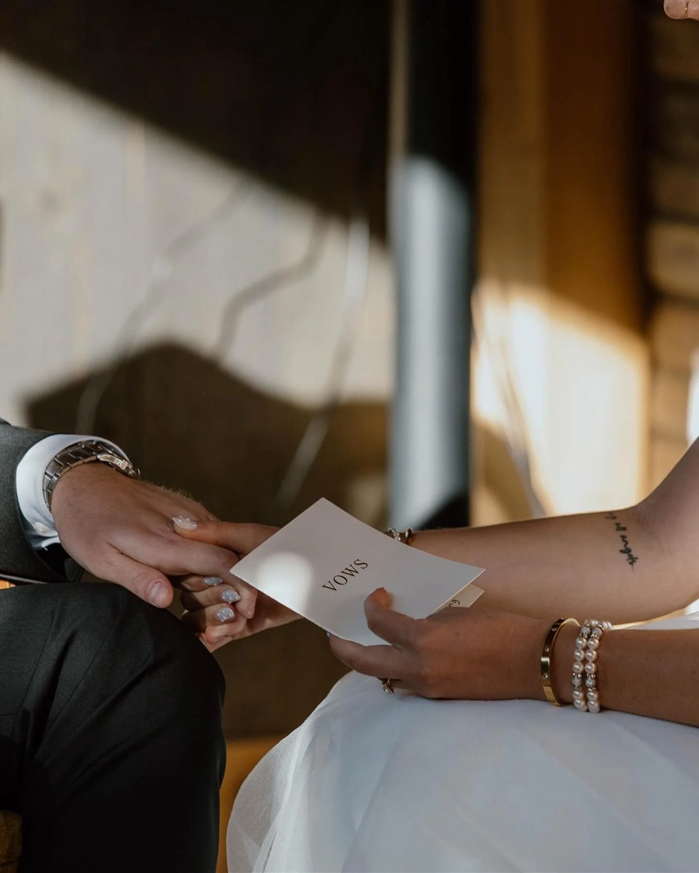 𝘵𝘩𝘪𝘯𝘬𝘪𝘯𝘨 𝘢𝘣𝘰𝘶𝘵 𝘱𝘳𝘪𝘷𝘢𝘵𝘦 𝘷𝘰𝘸𝘴? ⤵︎⤵︎

Sometimes the sweetest words aren&rsquo;t meant for a microphone 🎤 but for the person you love most.
Saving your private vows for a quiet moment together means you get an intimate exchange t