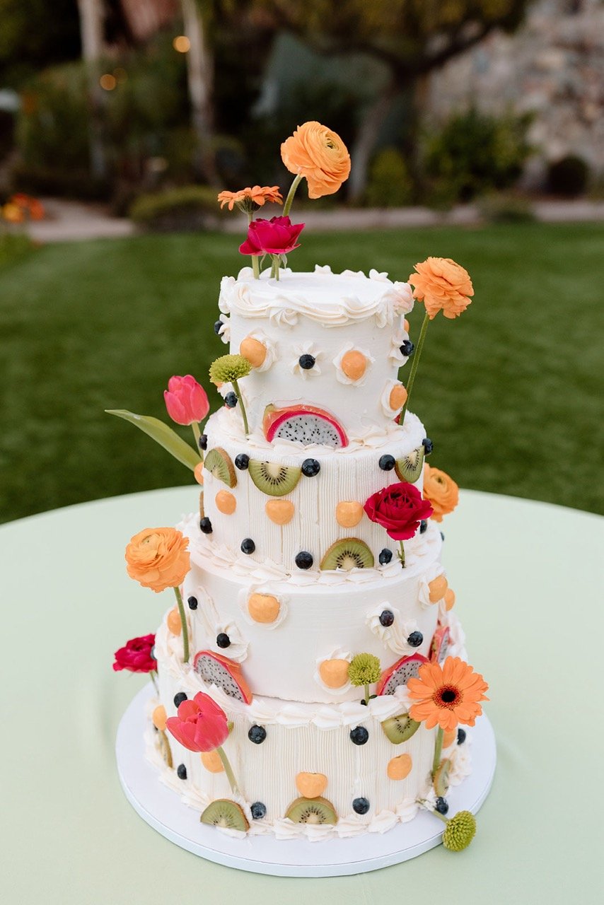 60's retro-chic wedding cake with flowers. Wedding at Hotel Valley Ho in Scottsdale Arizona