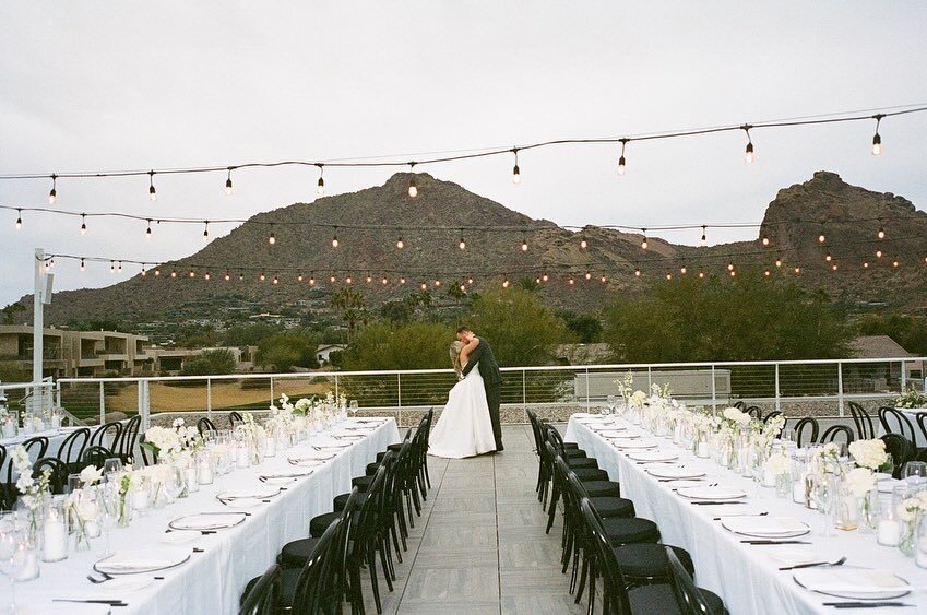 10/10 recommend practicing your first dance in the reception space before guests are seated! Especially when it&rsquo;s on a rooftop that overlooks the mountains 🤍

I didn&rsquo;t realize I snapped the exact same moments on film both when the couple