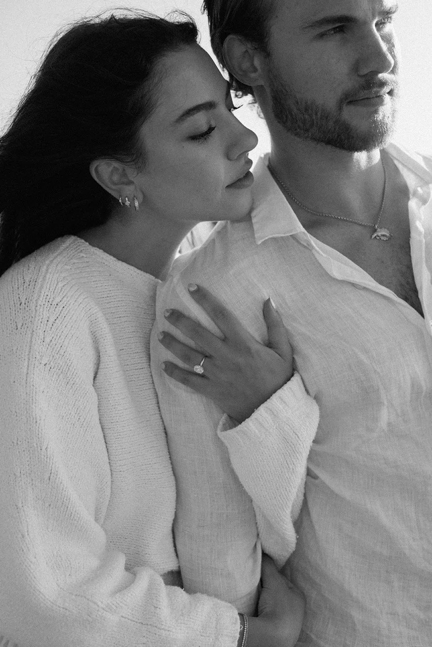 Couples engagement photos