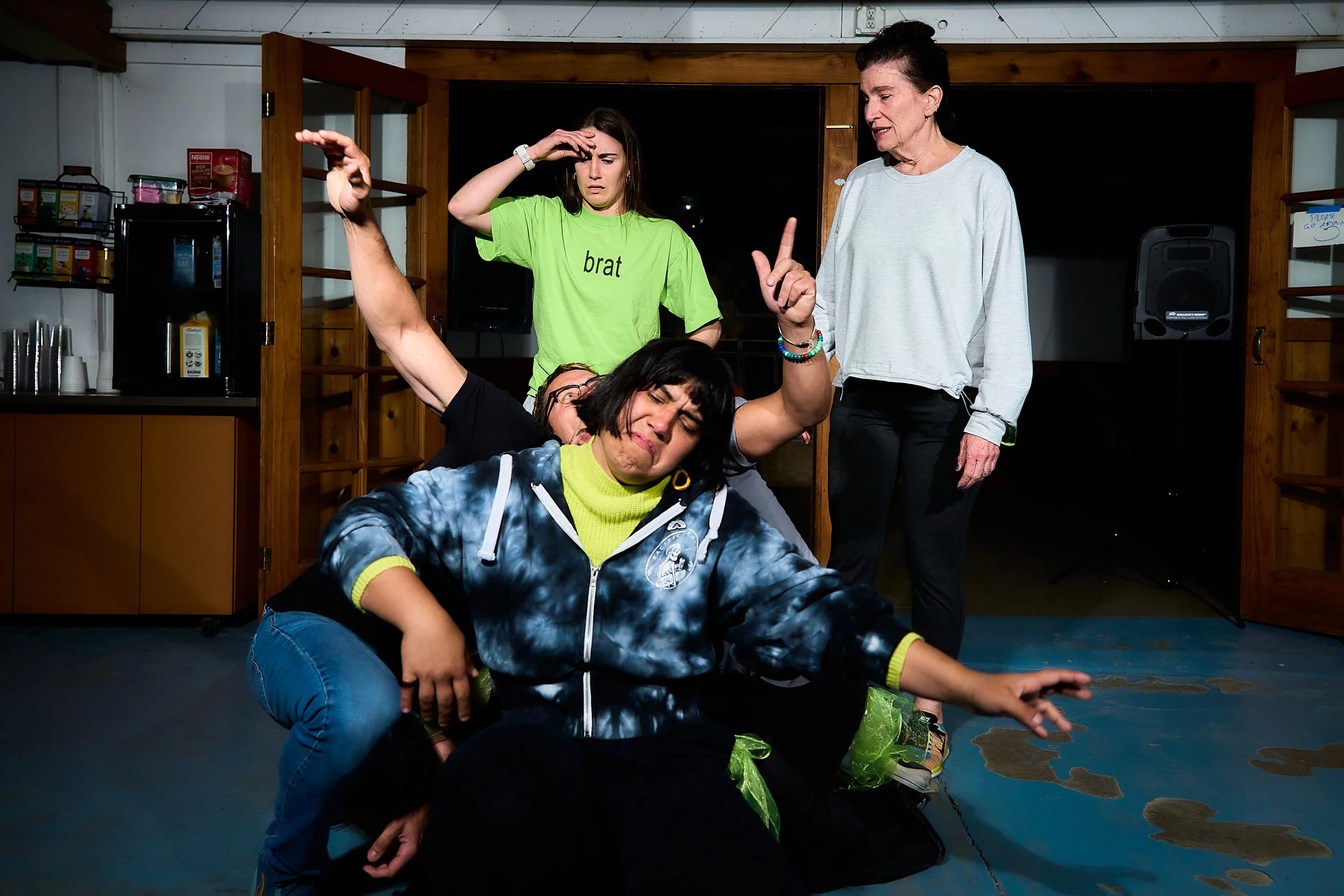 improv-utopia-west-camp-retreat-performance-cabin-show-4.jpg
