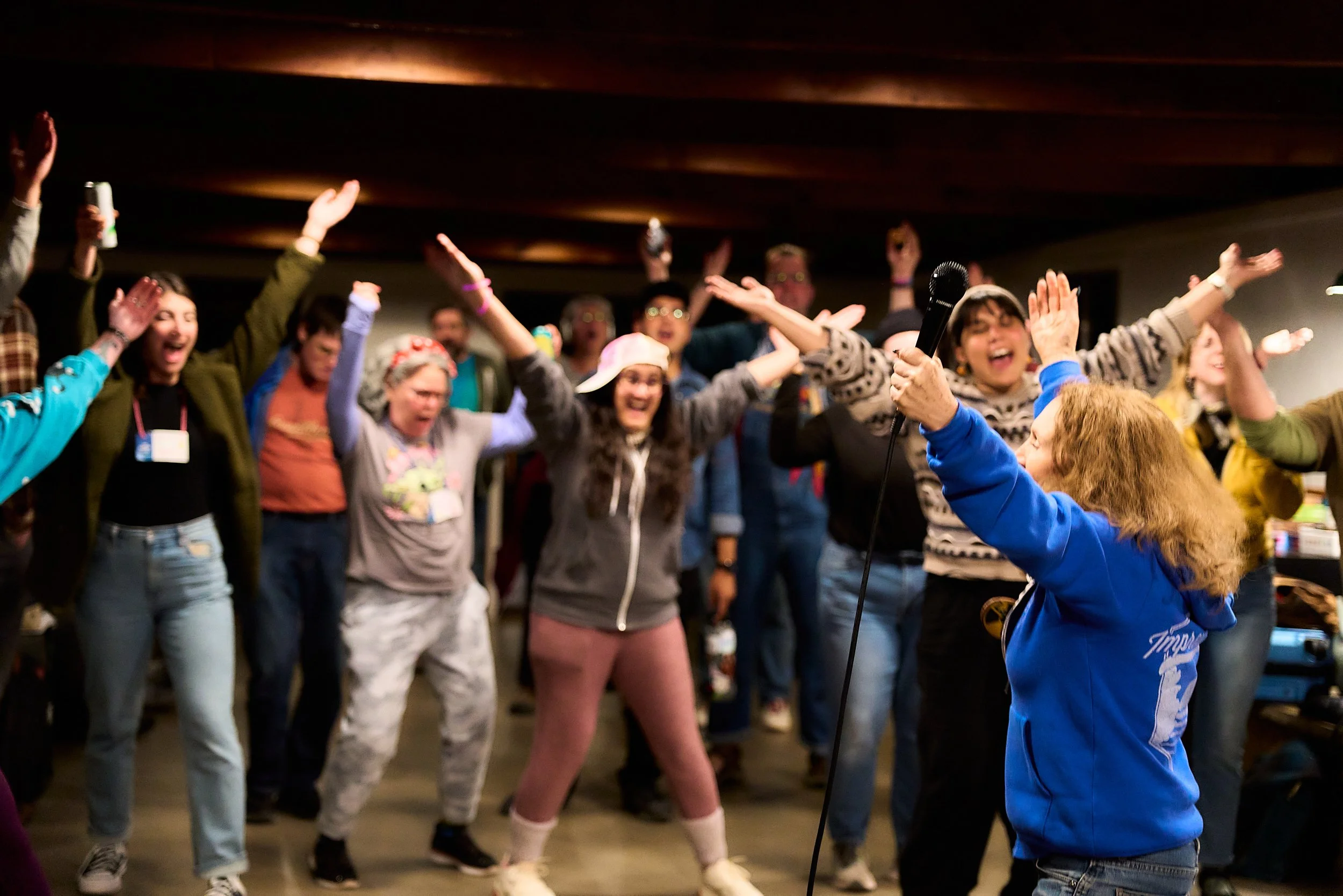 improv-utopia-west-camp-retreat-karaoke-improvisers.jpg