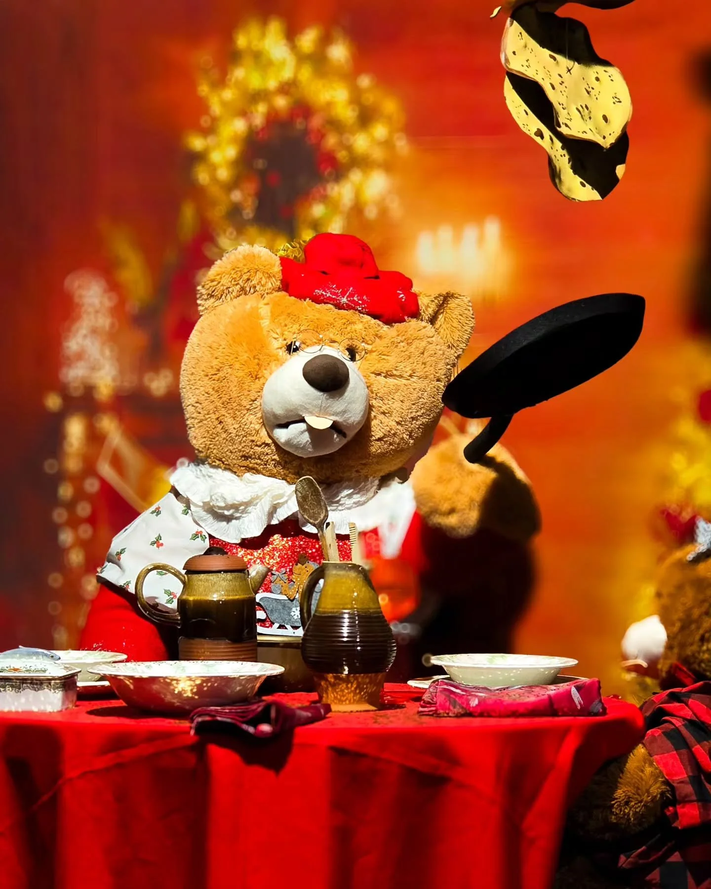 Les Jardins Biov&egrave;s, la nuit

L'ambiance change, des d&eacute;tails m'apparaissent soudain, mon attention guid&eacute;e par les lumi&egrave;res... ✨️

A bient&ocirc;t ~♡

&bull;▪︎&bull;▪︎&bull;▪︎&bull;▪︎&bull;▪︎&bull;▪︎&bull;▪︎&bull; 
#justeEde