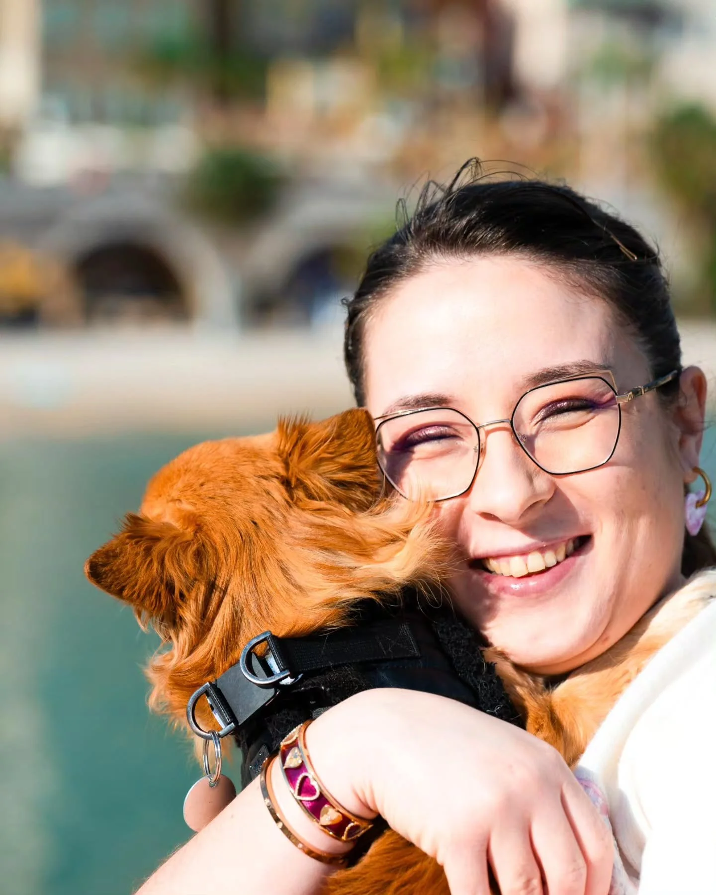 Kitty est si gentille, elle me suit dans toutes mes aventures 🩷🦊

Et apr&egrave;s une longue journ&eacute;e de travail, c'est un plaisir de la retrouver ♡ 

Ce week-end, je n'ai pas beaucoup d'obligations, alors je vais en profiter pour passer du t