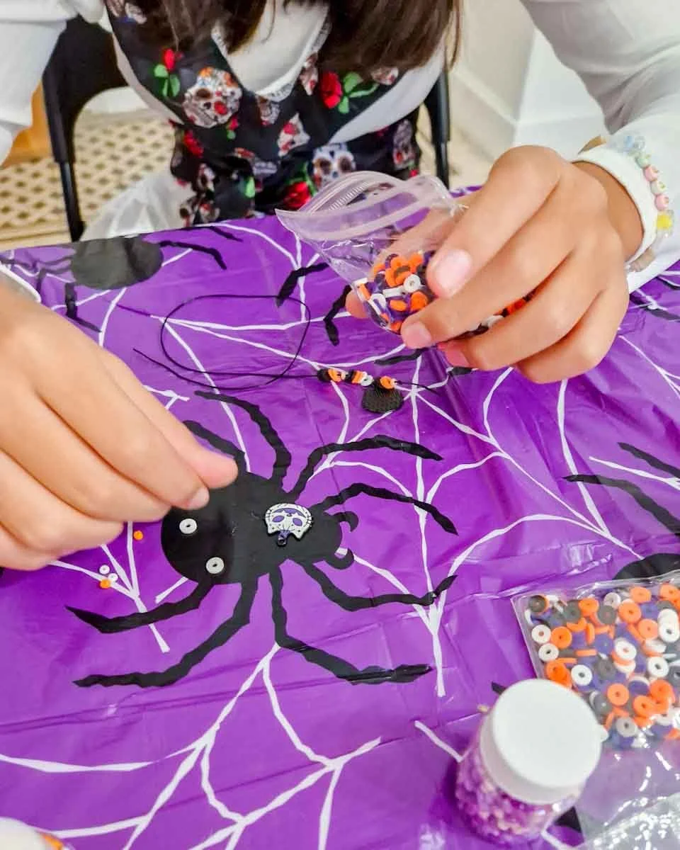 Art and craft-ateliers enfants 2023-Halloween 05.jpg