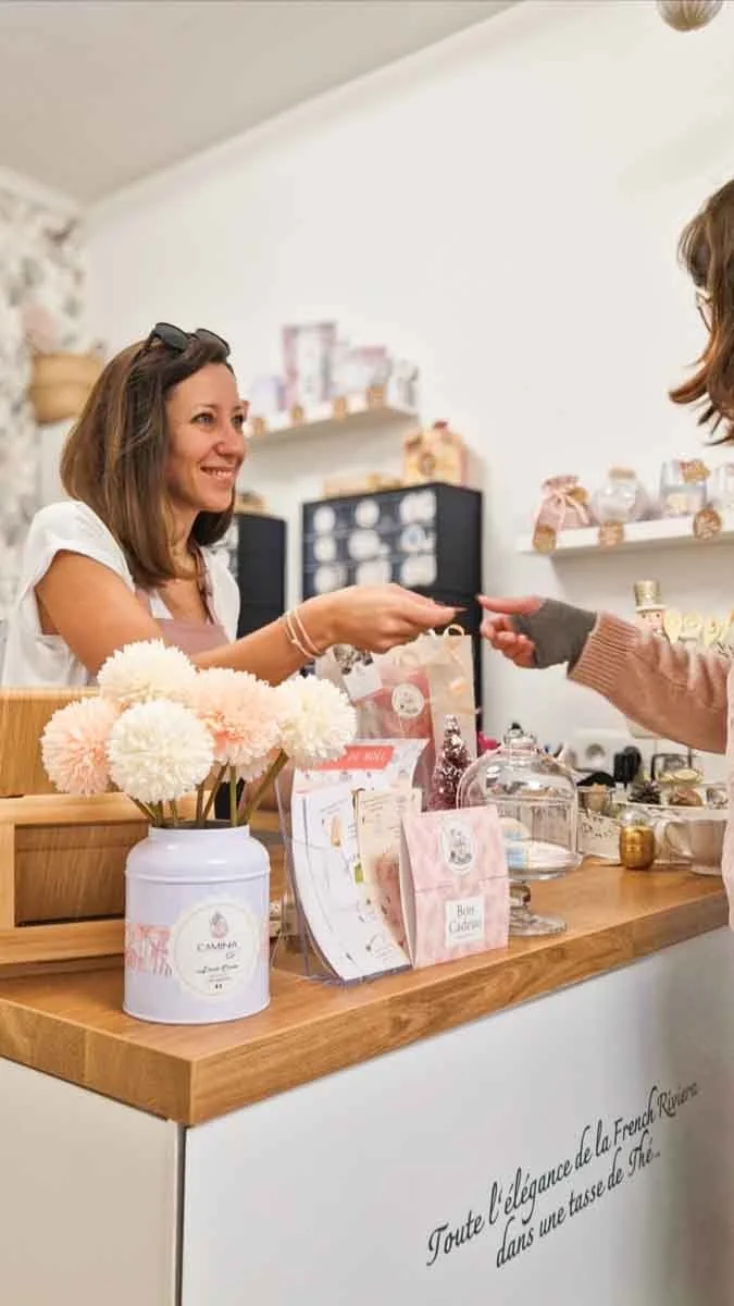 Petitscommerces - post 2024 01.jpg