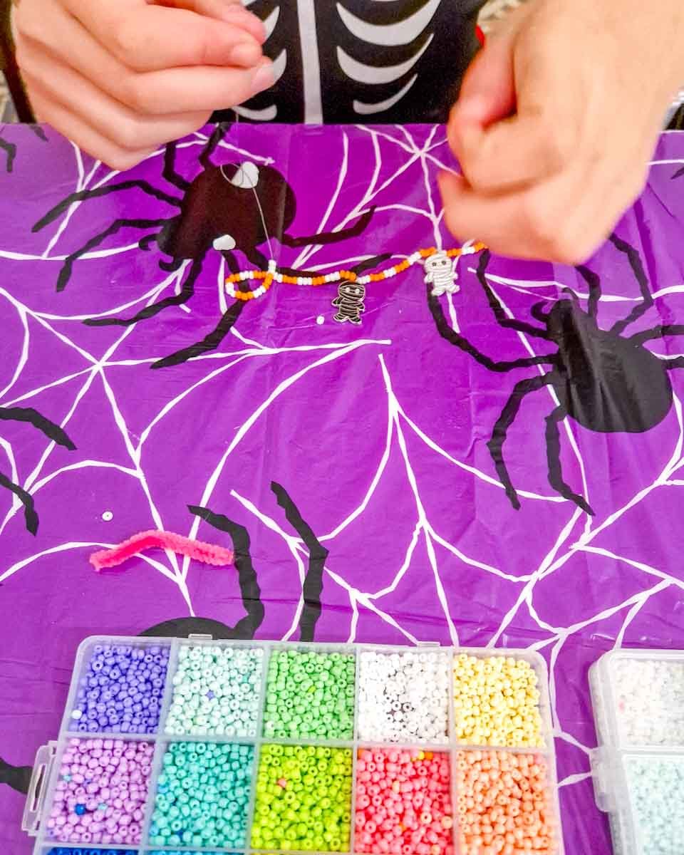 Art and craft-ateliers enfants 2023-Halloween 04.jpg