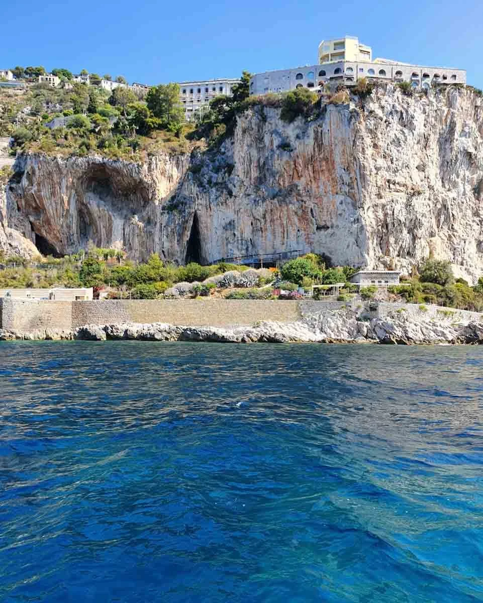 112.article de blog.Menton autrement-Balade en mer 02.jpg