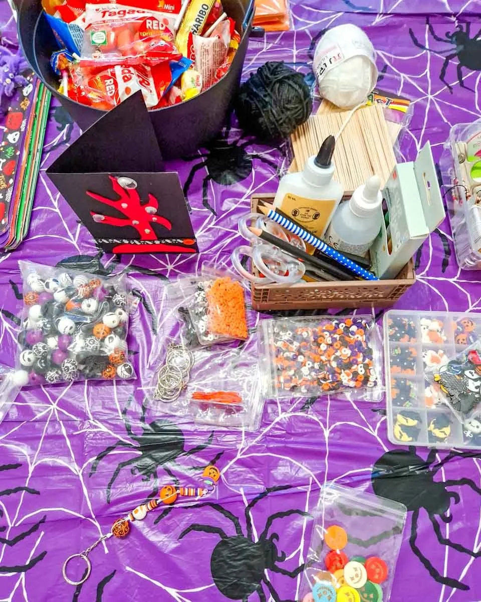 Art and craft-ateliers enfants 2023-Halloween 01.jpg