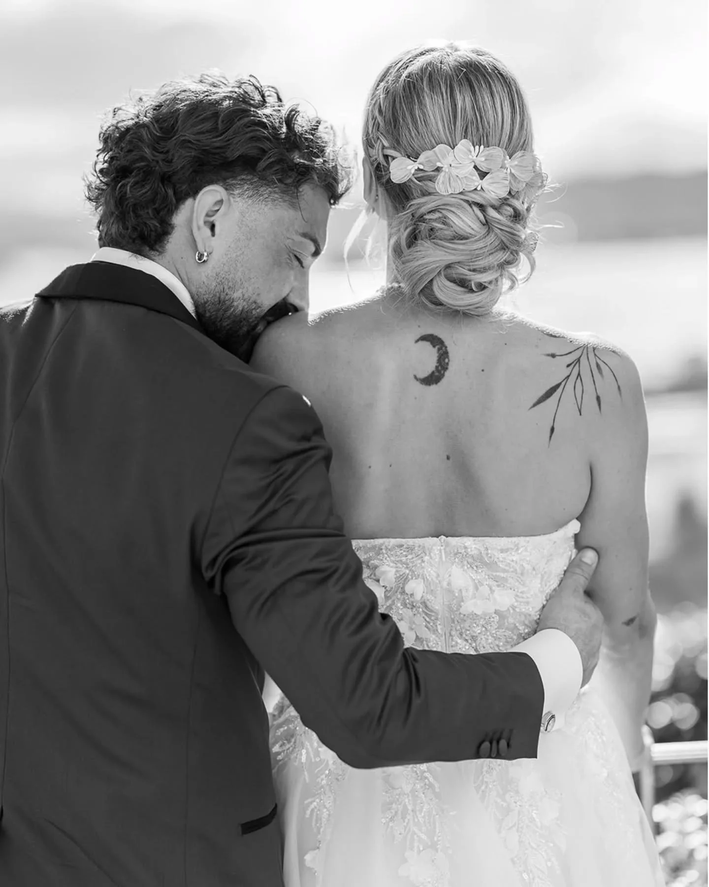 Timeless black and white memories from Evelina &amp; Andrea's wedding day.

#weddingsardinia #weddingphotographysardinia #weddingcagliari #weddingolbia #matrimonioolbia #matrimoniocagliari #matrimoniosardegna #weddingcostasmeralda #weddingsassari #we