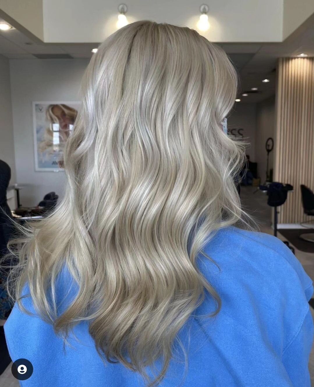 Did you hear? Our jr. Stylist, Sarah, is now booking for colour and blonding services! ⚡

Check out some of her incredible work @sarah.alexandra.hair 🪮🖤