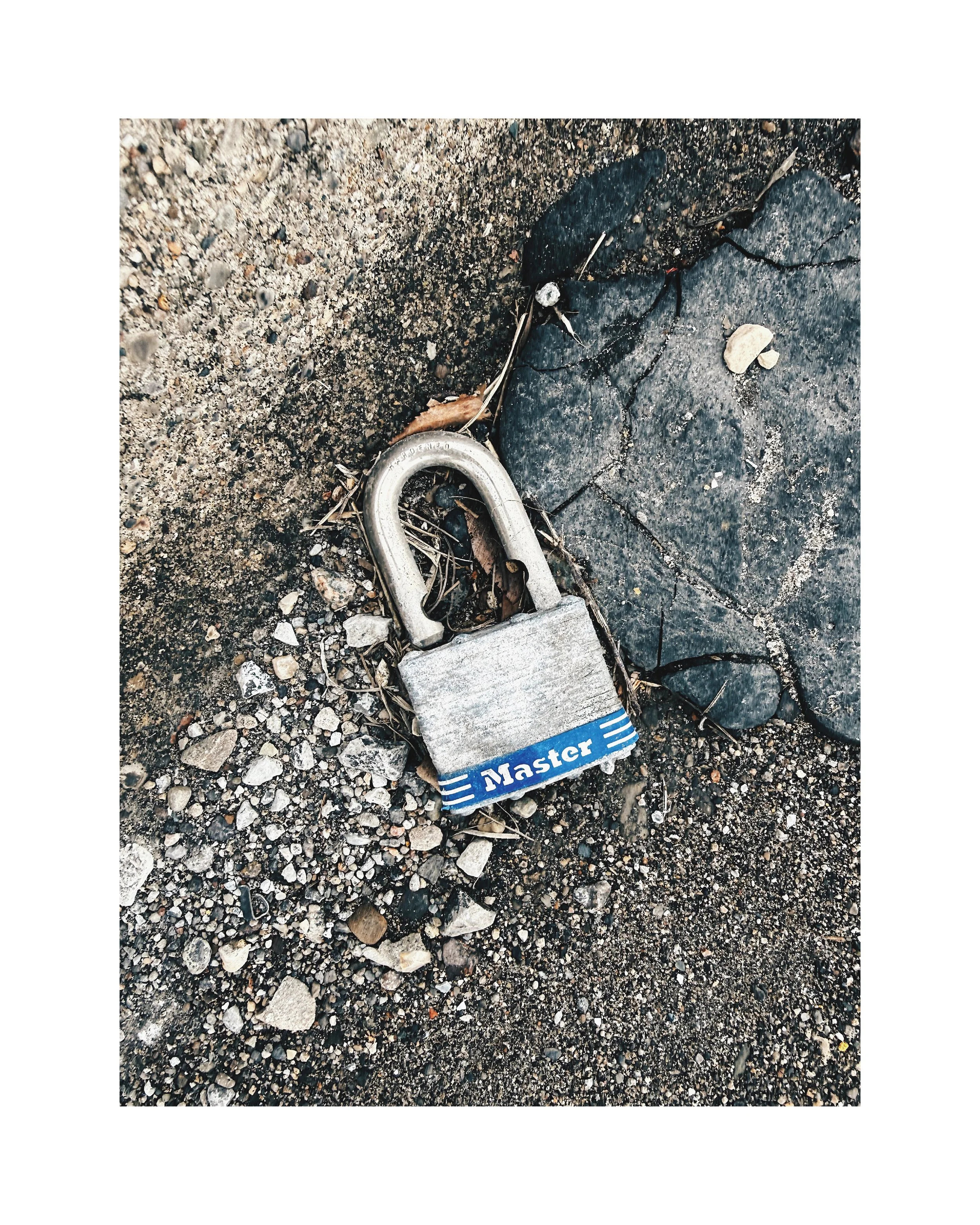 *  2 / 9 – 26::: _39°49'42" N 86°15'6" W