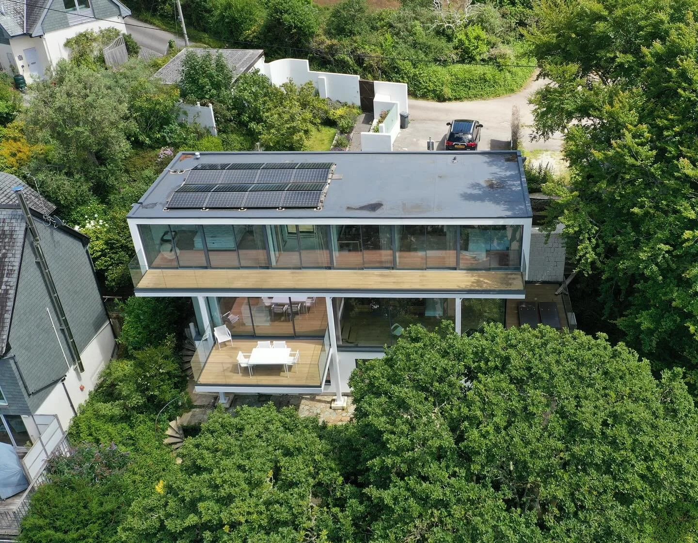 More current projects, this time it&rsquo;s Cornwall where we&rsquo;re helping @rural_office delve into the history of this house in an elevated position above the water.

It started life as an incredibly spare 1960&rsquo;s steel framed home, anchore