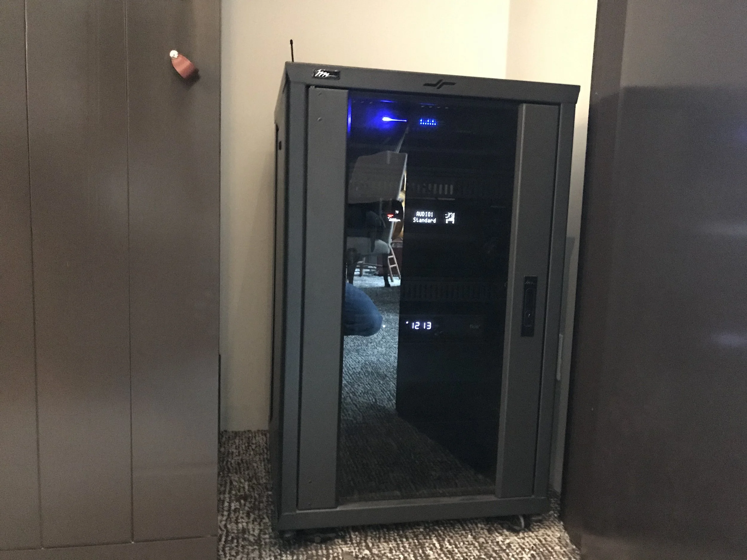 Middle Atlantic equipment rack. Yamaha, Araknis and Roku