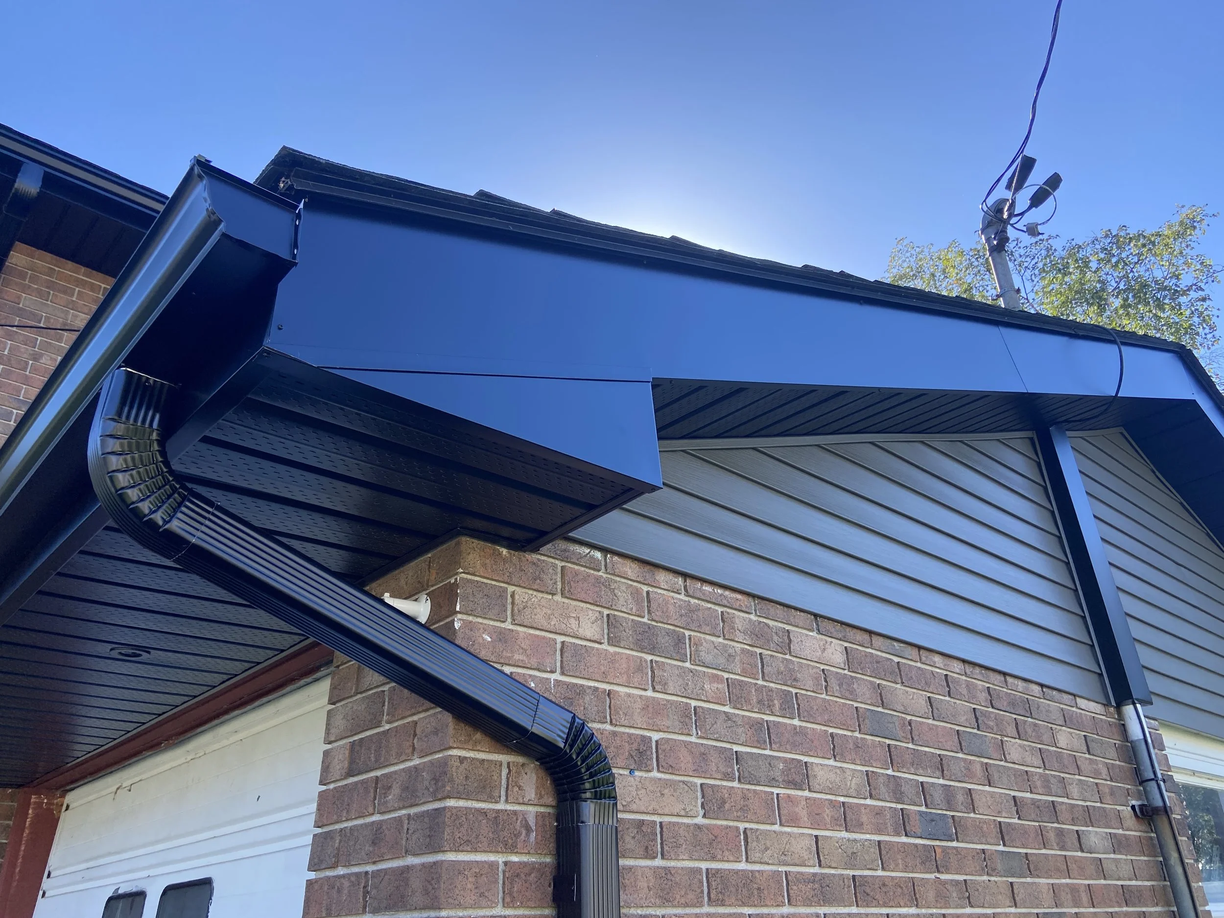 Seamless Eavestroughs — Jones Aluminum