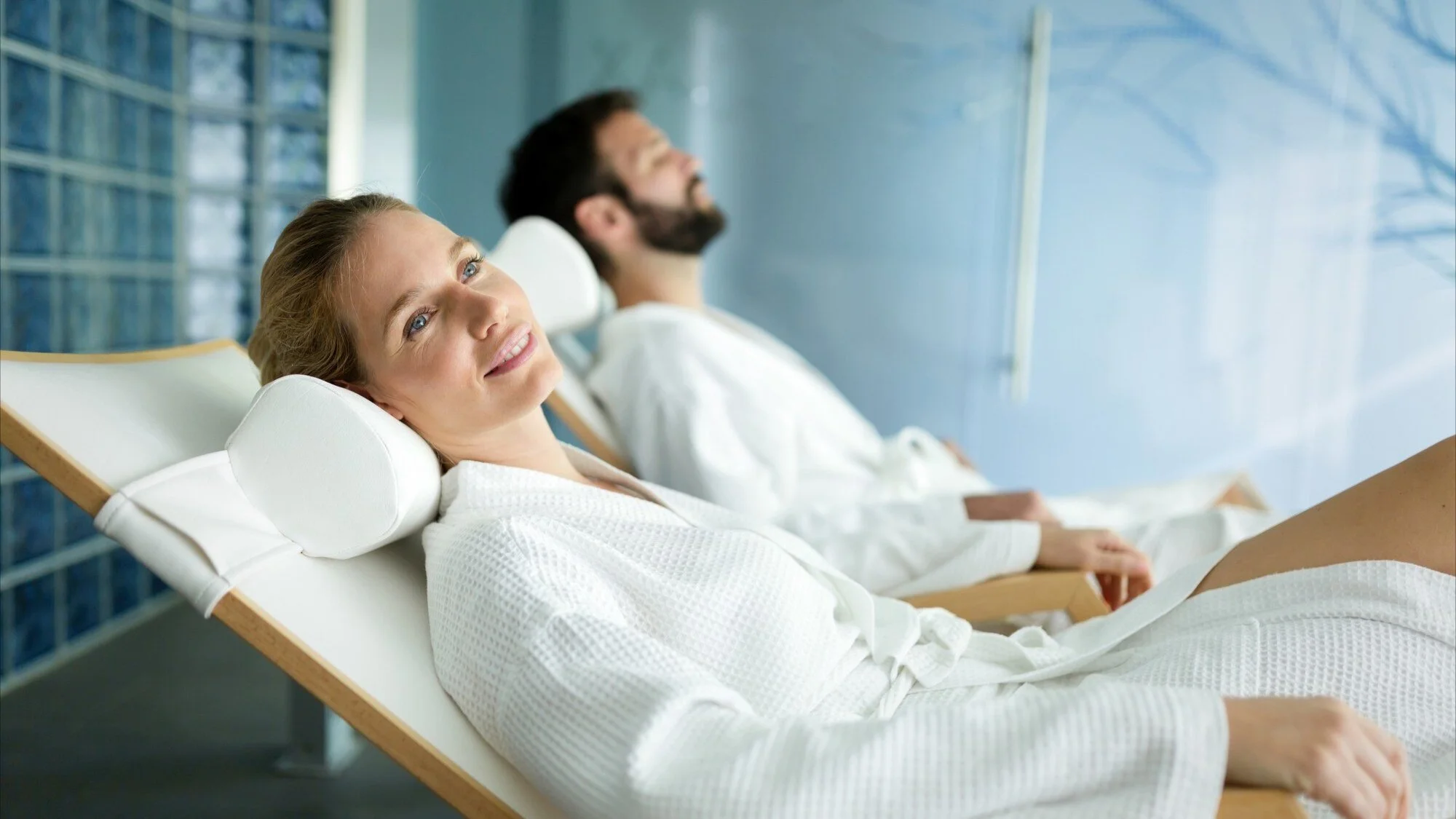 Uncover IV Therapy Benefits at Wellness Clinics Today