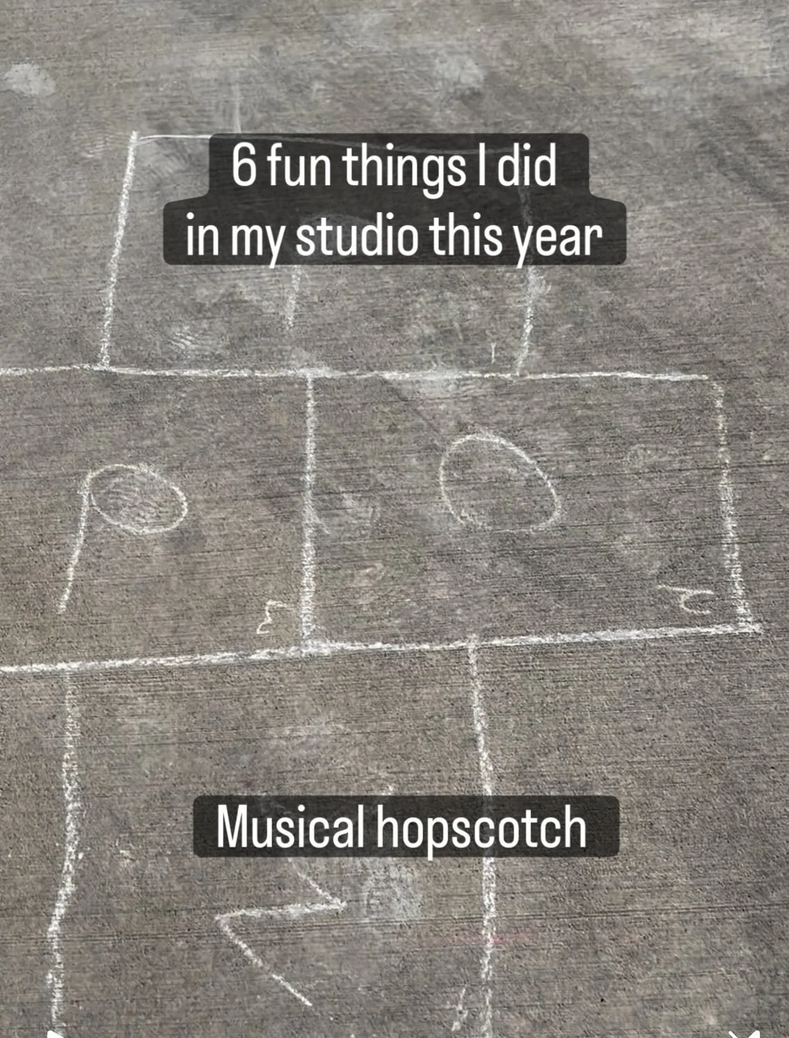 Oops I meant FIVE things that happened in my studio&hellip;
and not one of them came from a worksheet. 🎹💛

1️⃣ Musical hopscotch for a wiggly day
2️⃣ Puzzles that turned into theory practice
3️⃣ Pom-pom games that quietly fixed finger numbers
4️⃣ A