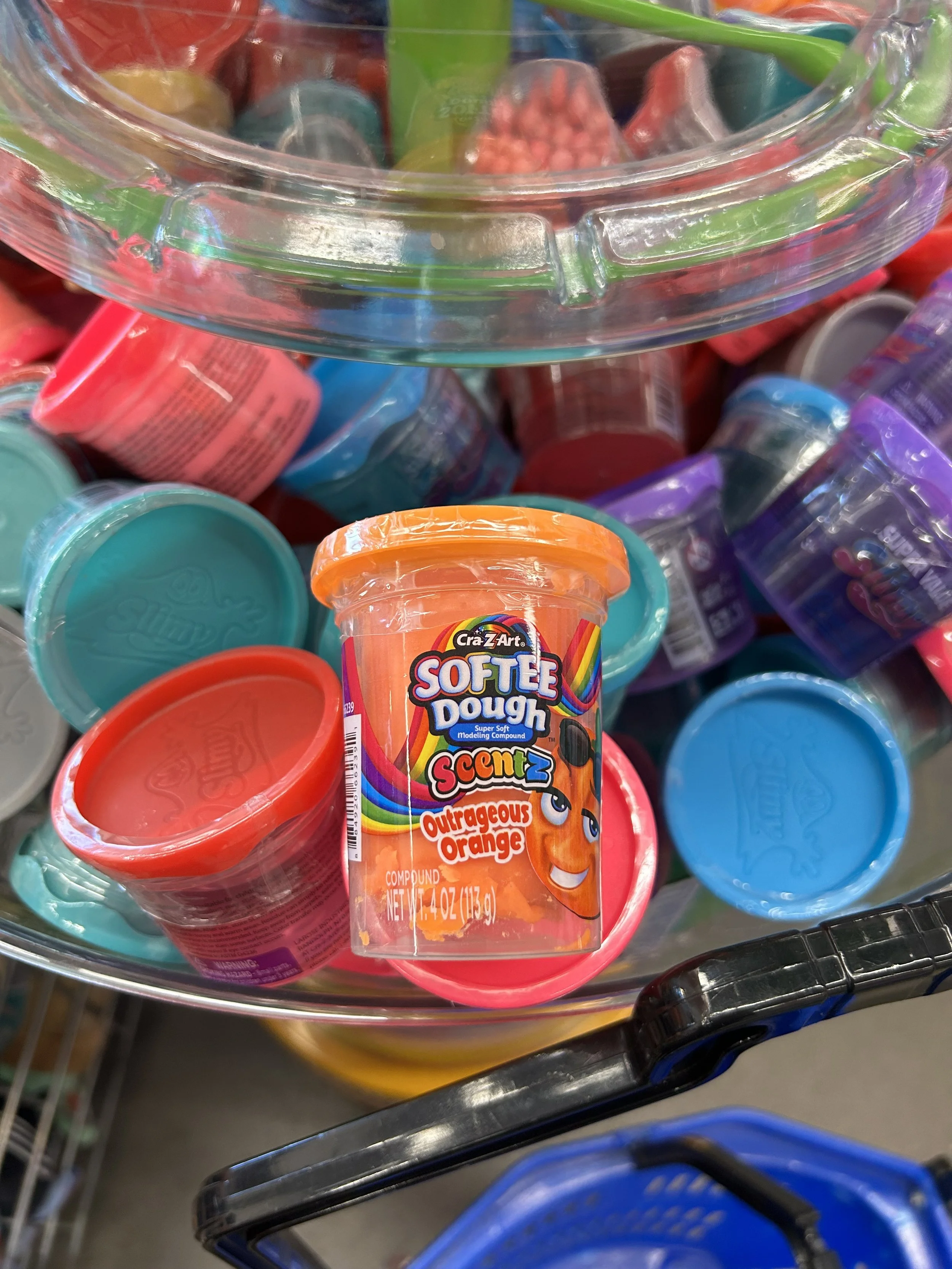 Teaching a 6-Year-Old with Everyday Objects: Real Lessons from My Studio