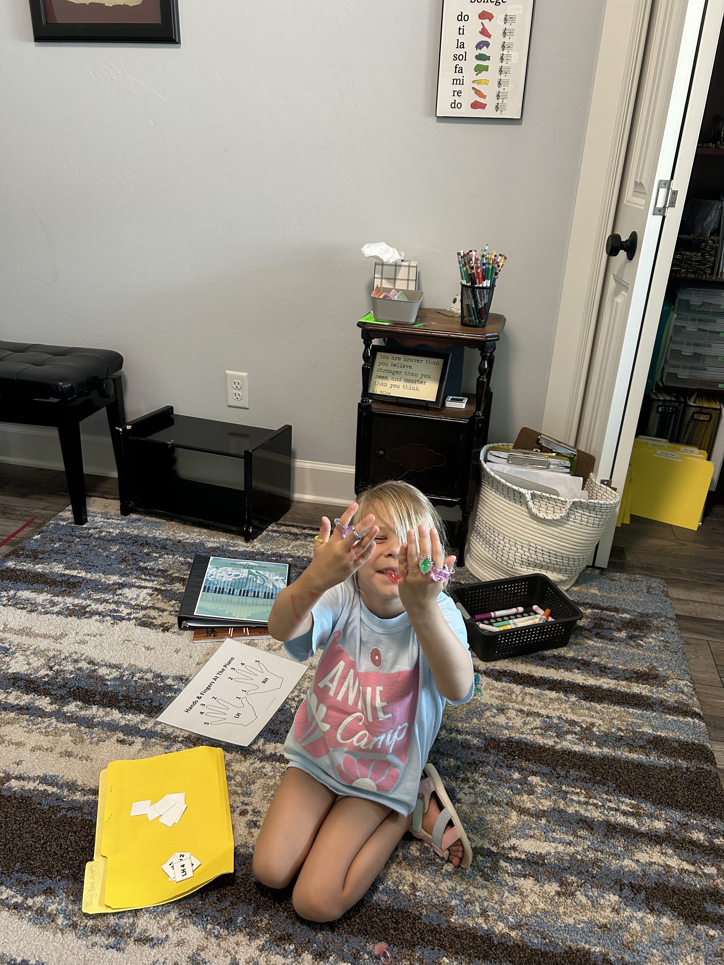 How to Teach Piano Finger Numbers: A Simple Game for Young Beginners