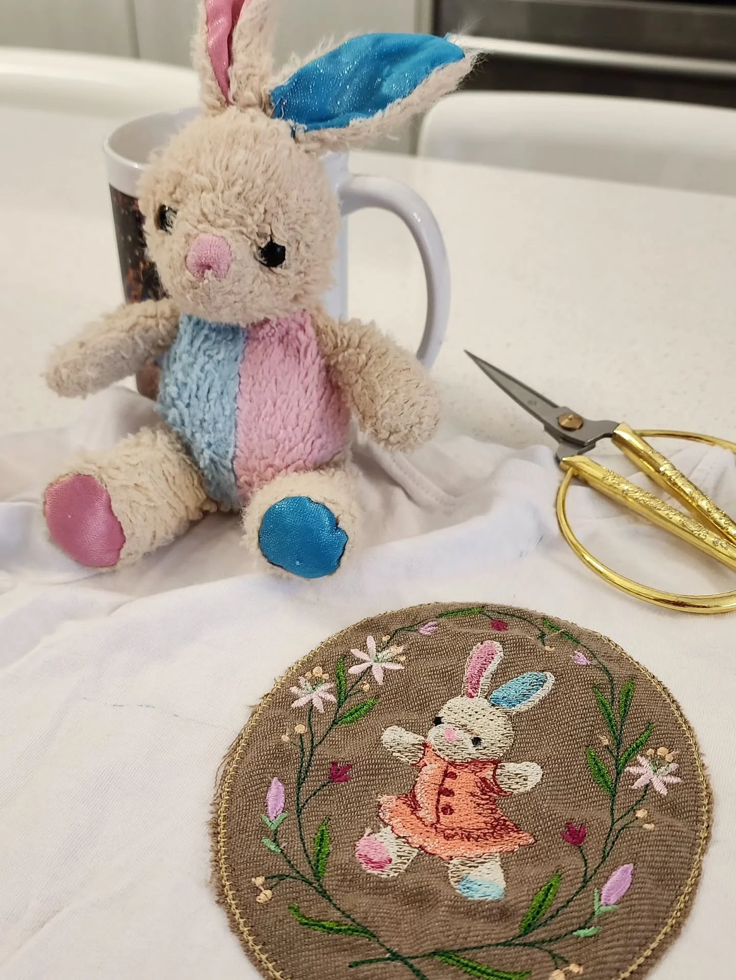 Digital embroidery portrait ✨️ 

#customembroidery #customportrait #threadartist #bernette #b79 #embroiderydigitizing #commission #portraiture #bunny #rabbit #christmasiscoming #Toronto #regentparktailor #lastminutegifts #seamstress #childhood