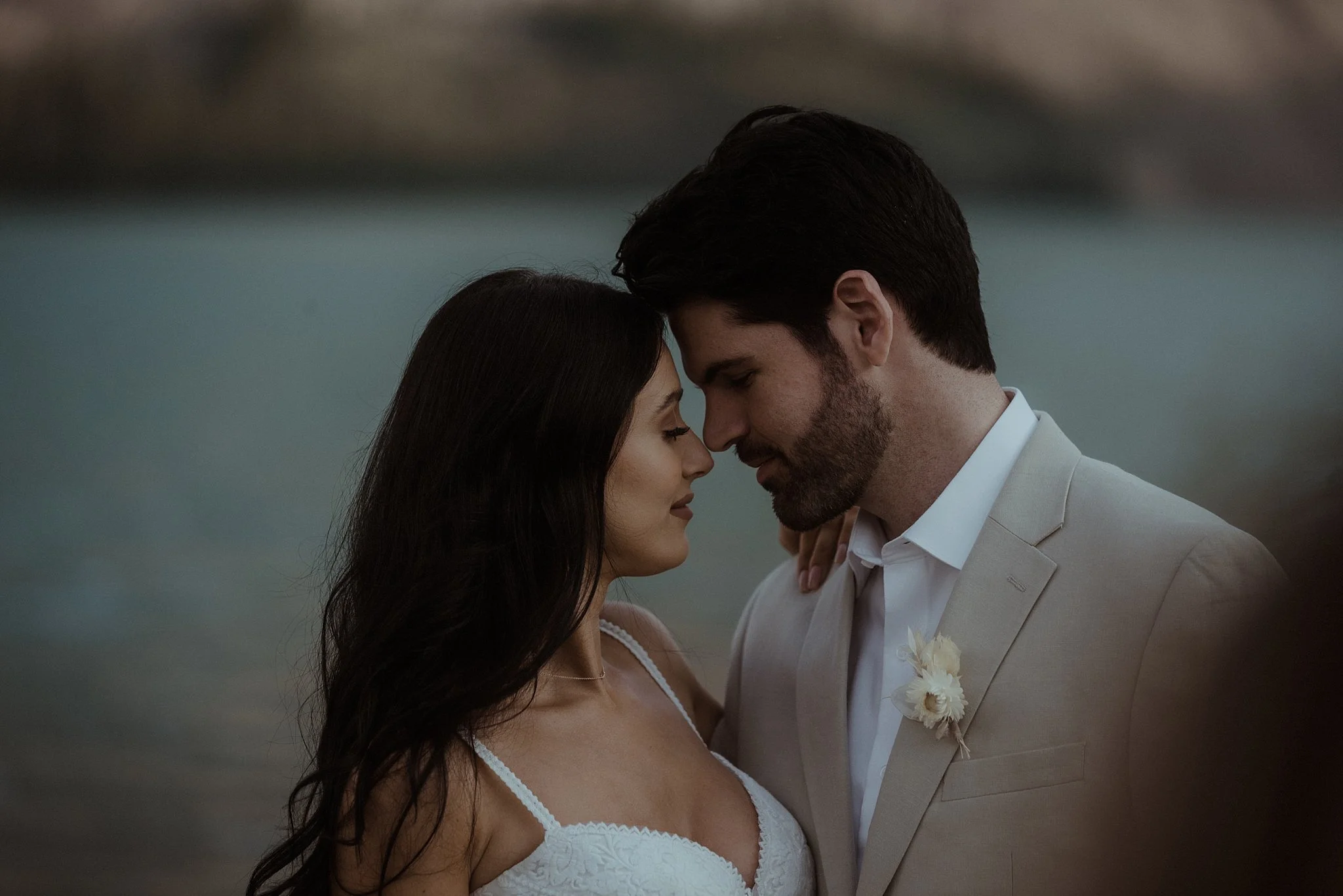 Banff-Bow-Lake-Alberta-elopement-photographer-Kaitlyn-Hill-Photography (10).jpg