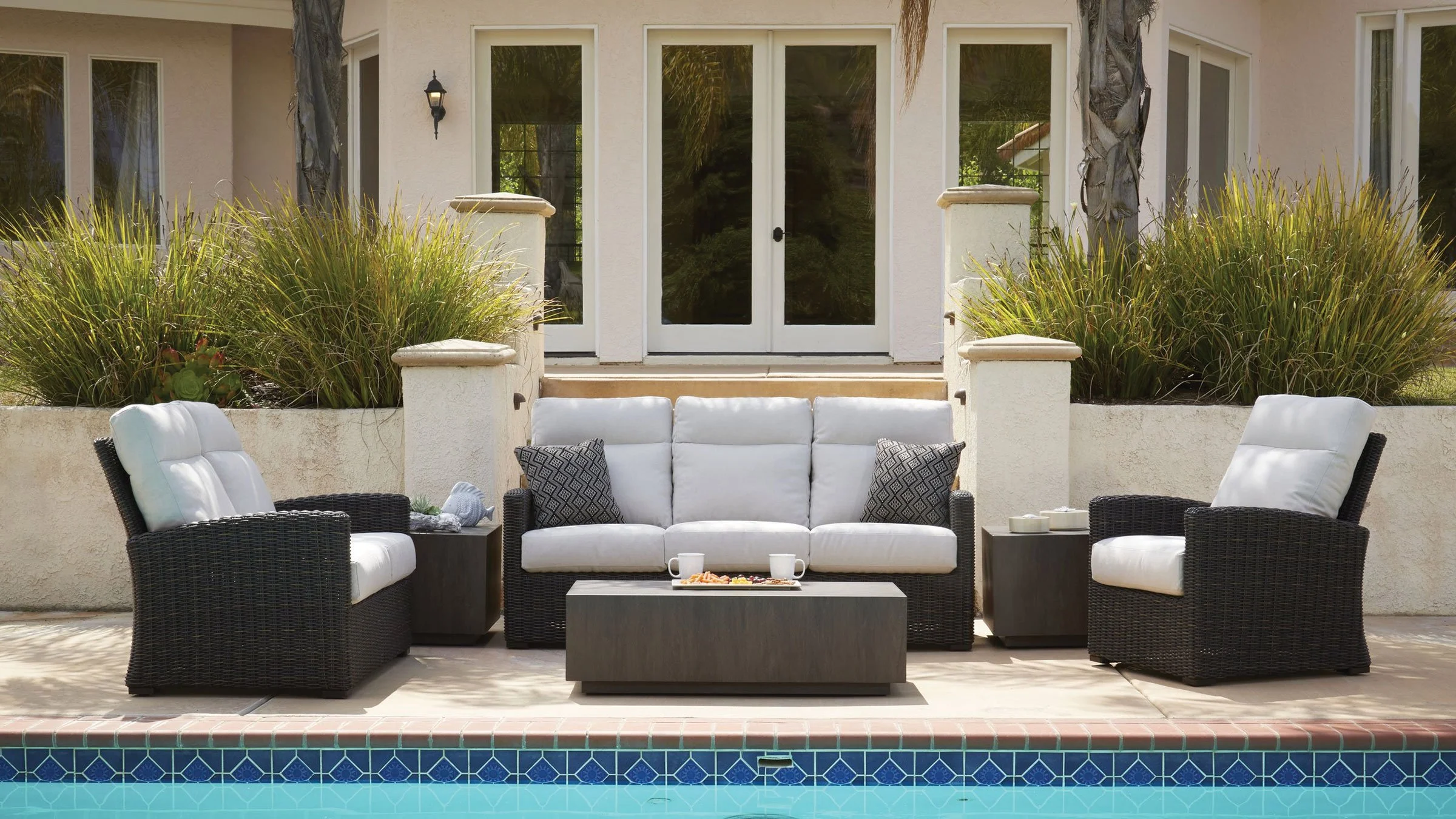 Patio Renaissance - Eureka Collection 1