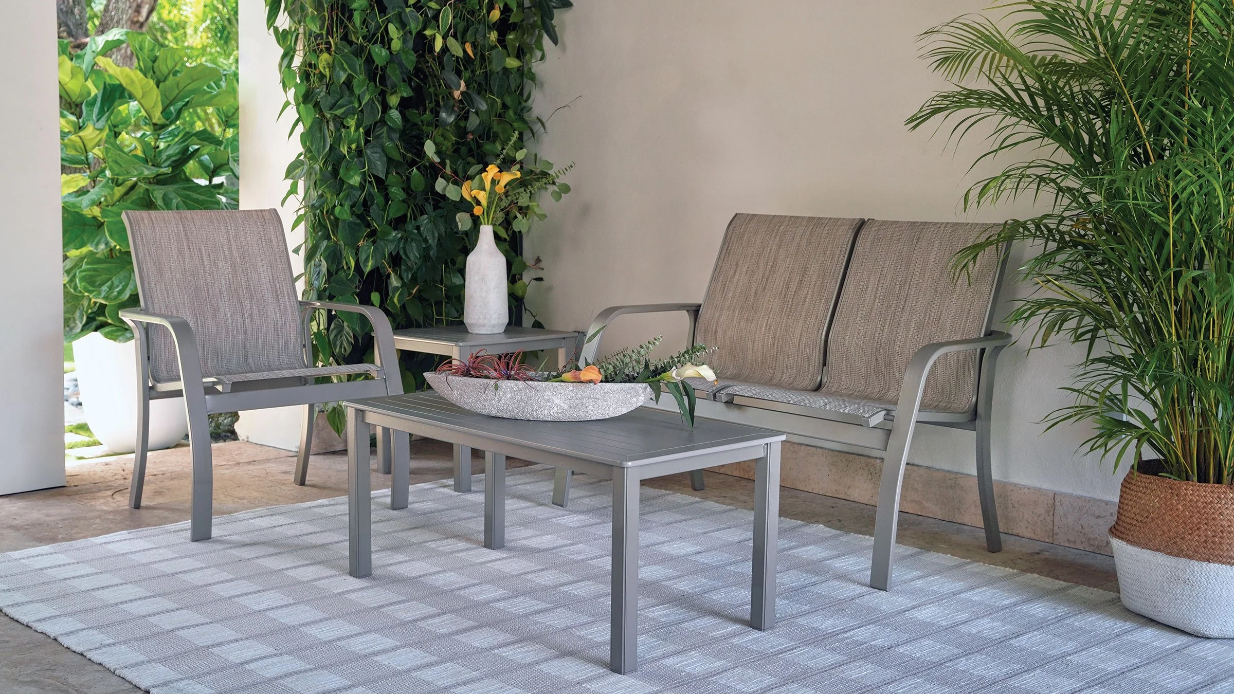 Telescope - Soho Sling Lounge Group