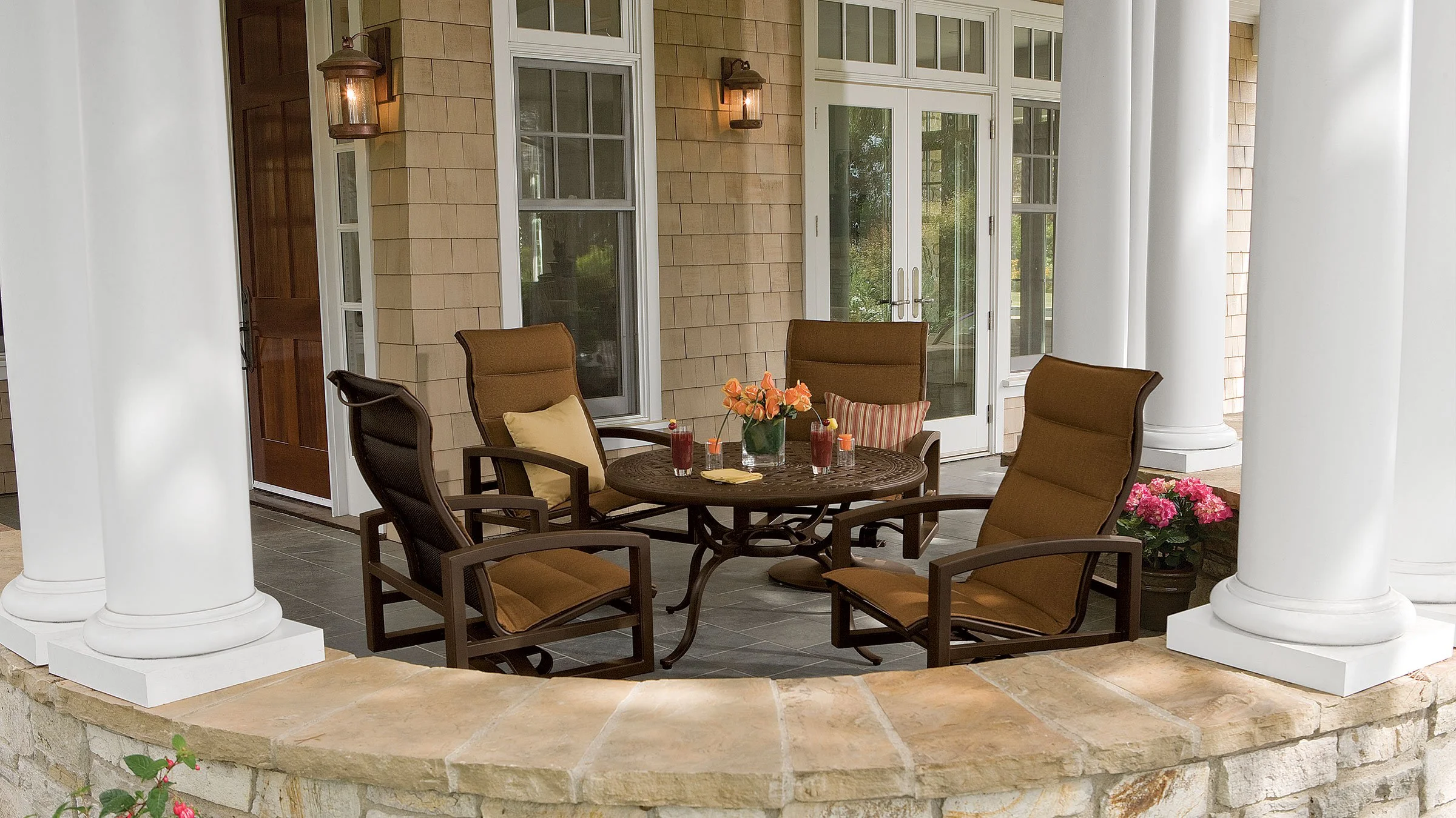 Tropitone - Lakeside Padded Sling 2