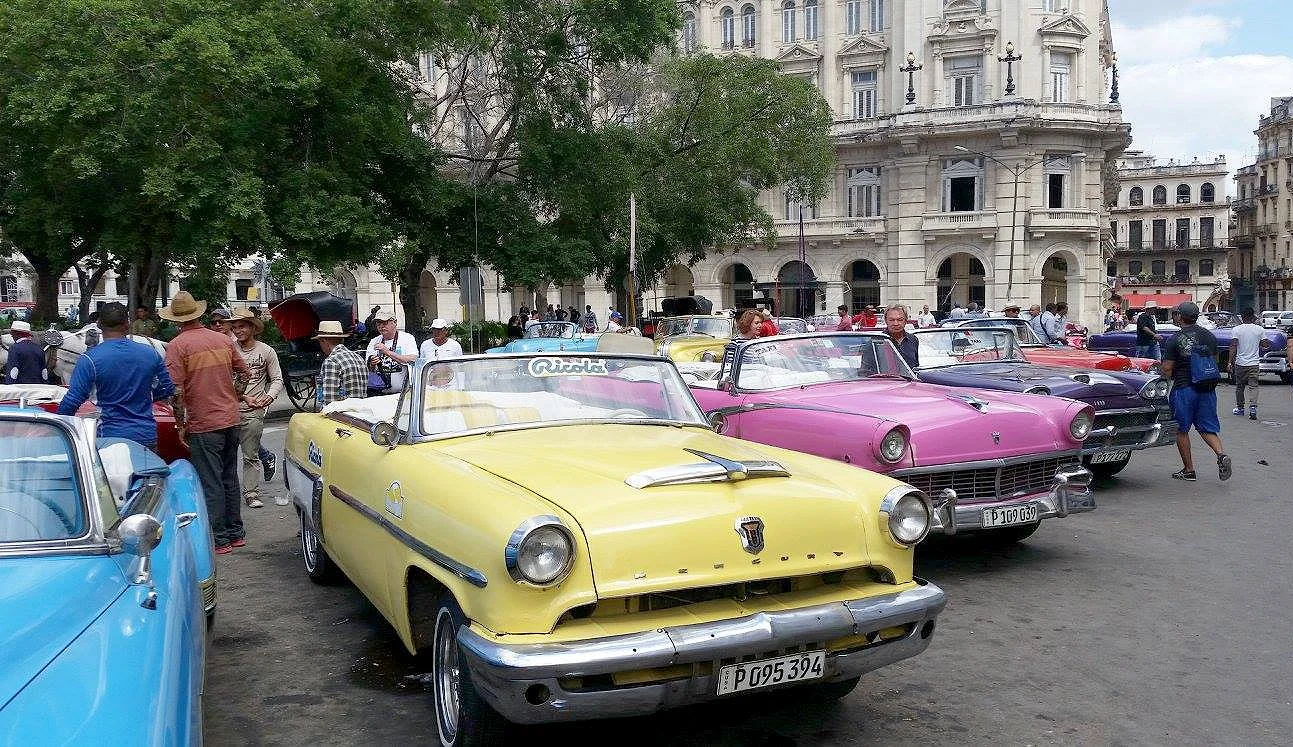 Cuba carros.jpg