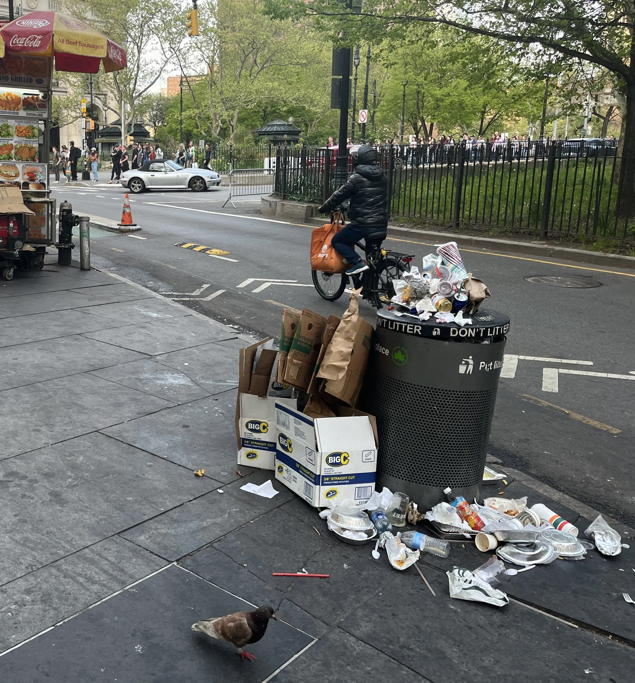 trash can wide 2.jpeg