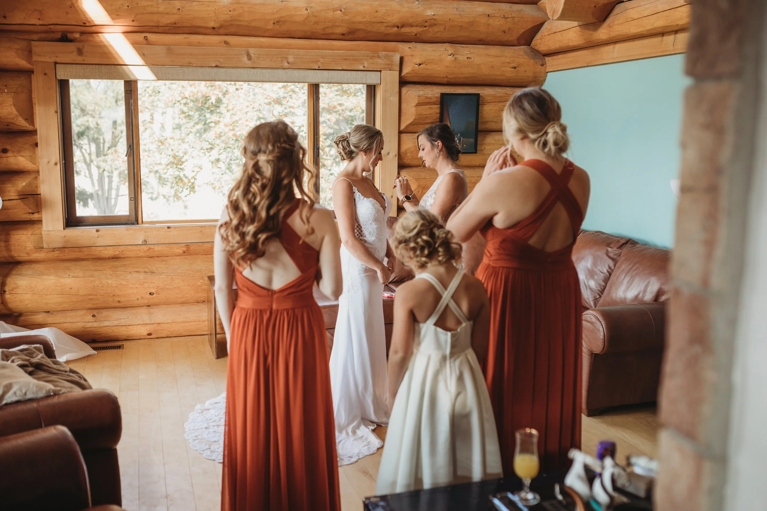 MomentsbyCailey_NaramataWedding_0033.jpg
