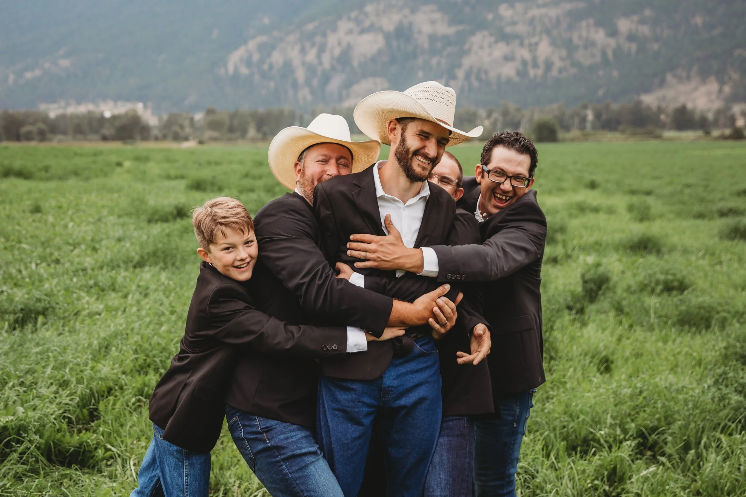 MomentsbyCailey_KamloopsFarmWedding_0078.jpg