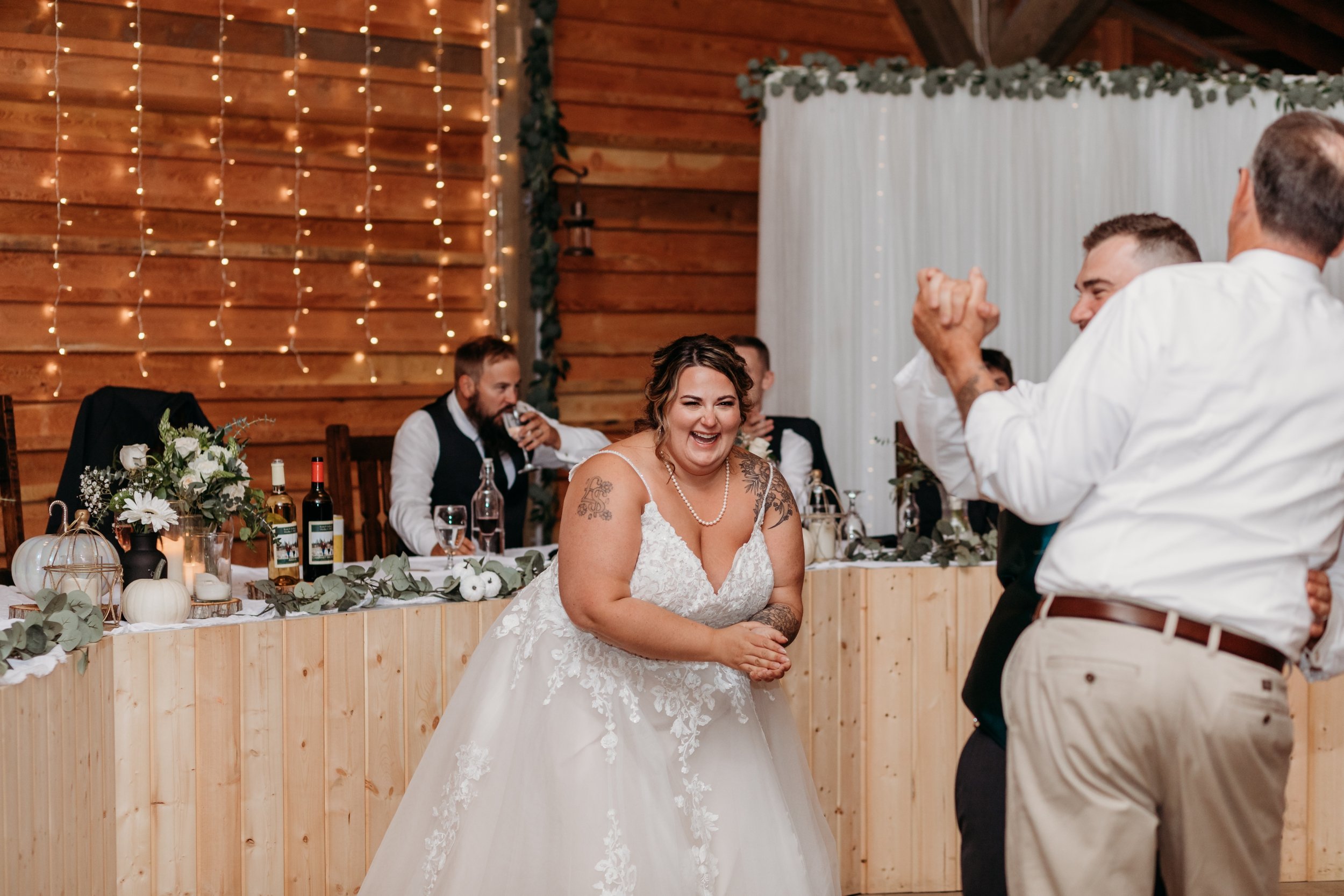 MomentsbyCaileyKamloopsWeddingPhotographer_LittleCreekRanchWedding_0101.jpg