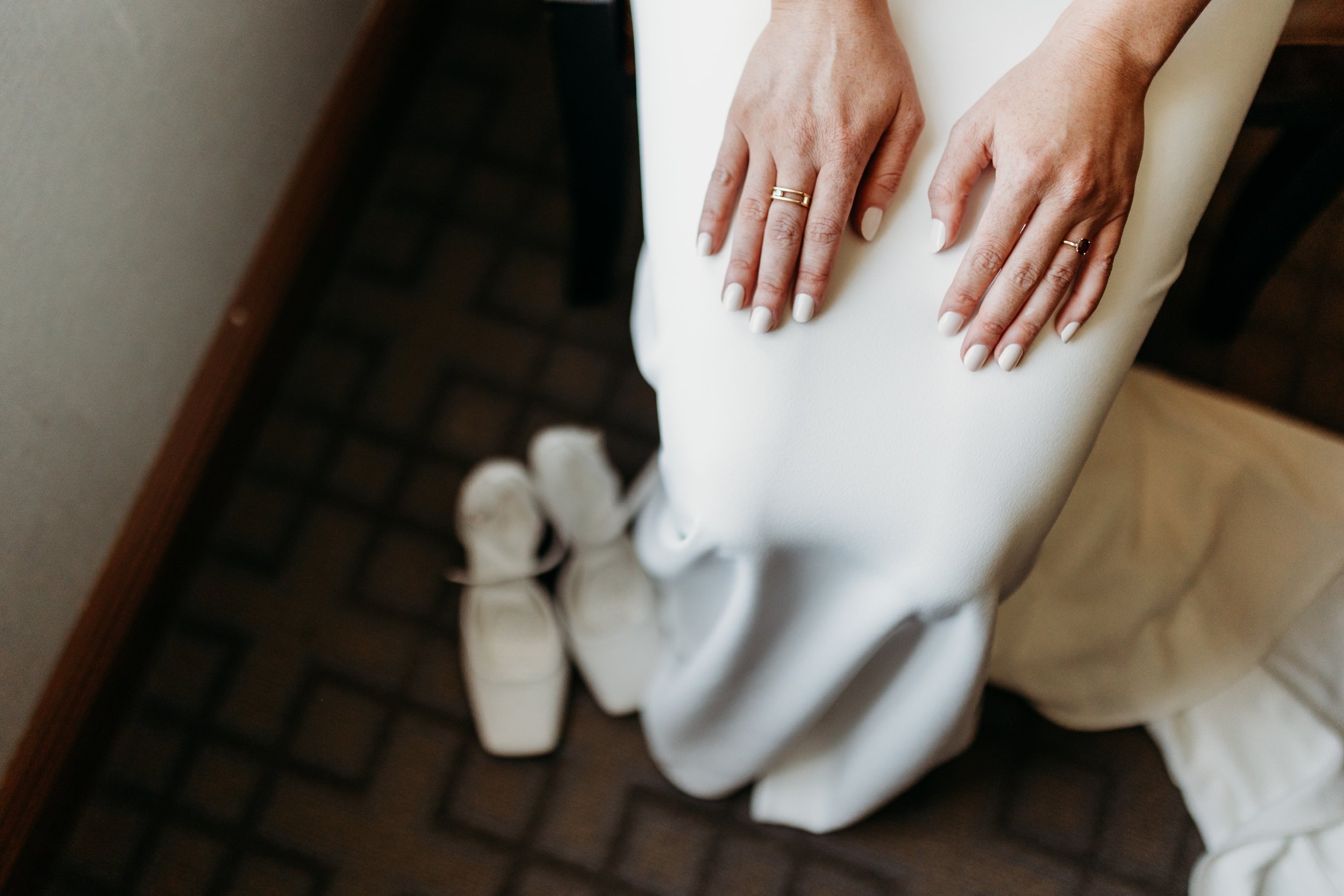 MomentsbyCaileyKamloopsWeddingPhotographer_SunpeaksGrandWedding_0048.jpg