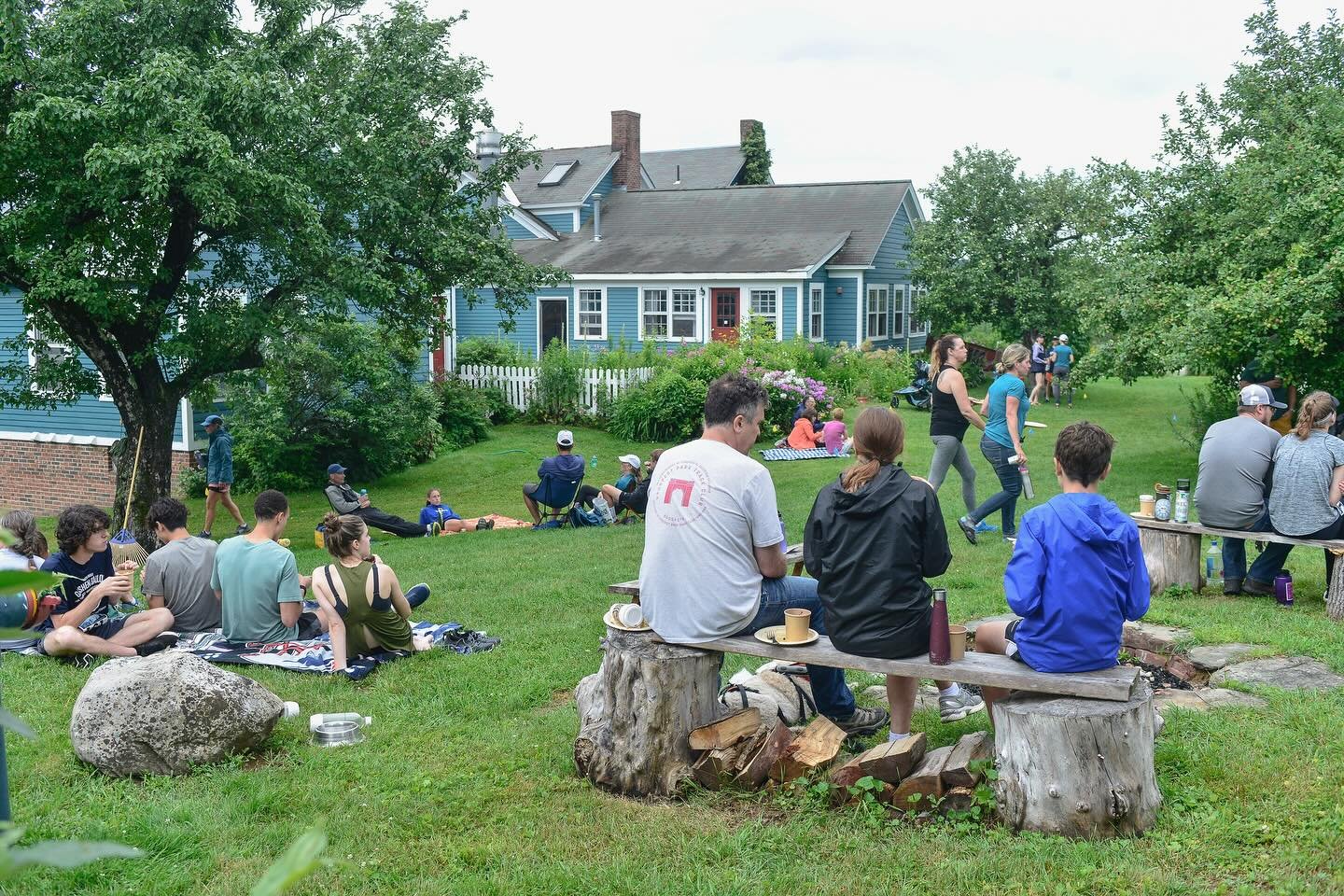 The best part of the Goshen Gallop? Definitely the afterparty! Wood-fired pizza, blueberry cobbler, ice cream, a raffle with prizes from local faves like @republicofvermont @kingarthurbaking and @darntoughvermont , and dips in the pond! Sign up soon&