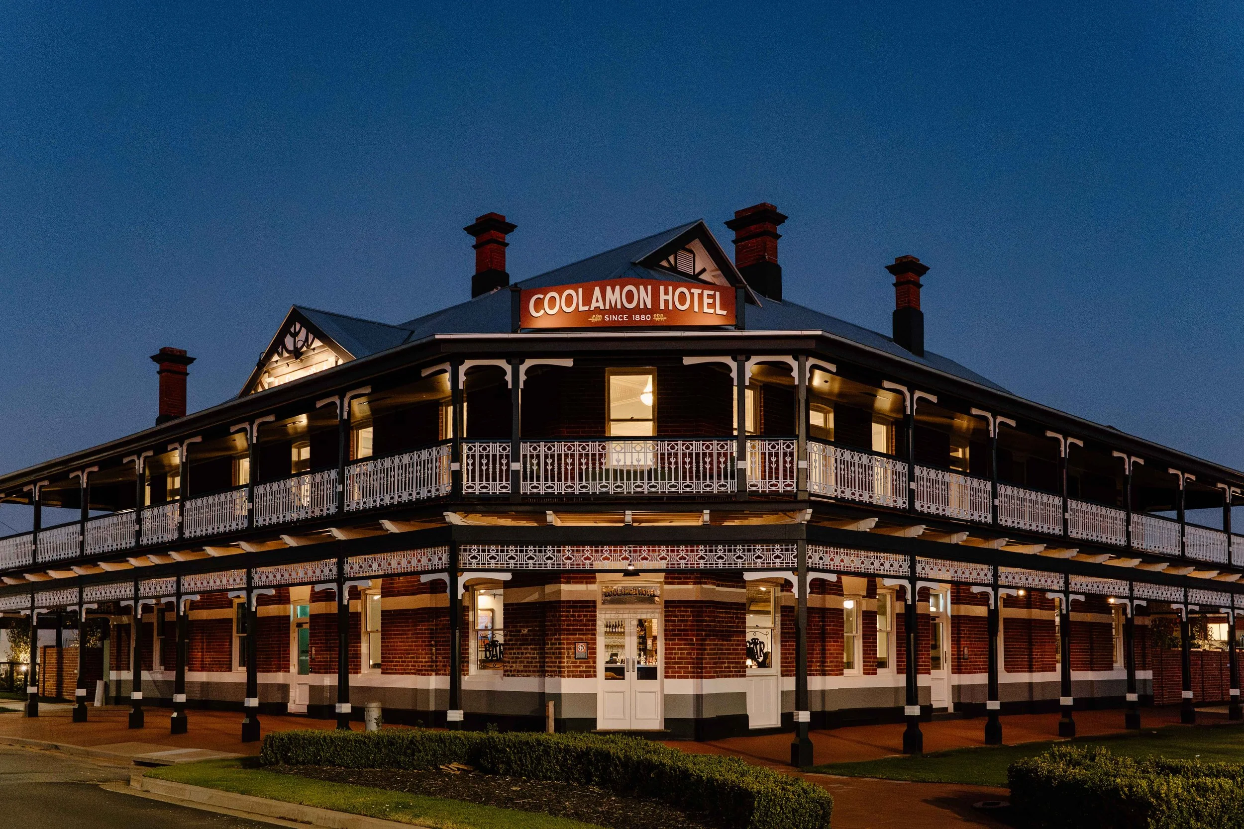 Coolamon Hotel