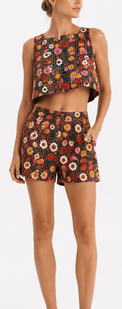 brown+floral+crop+and+short.png