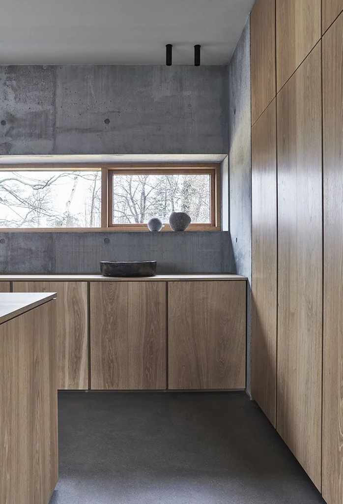 Garde-Hvalsoe-Model-Layer-Dinesen-Layers-Oak-Kitchen-WEB-1.jpg