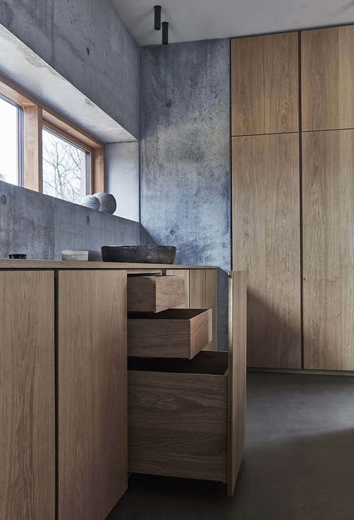 Garde-Hvalsoe-Model-Layer-Dinesen-Layers-Oak-Kitchen-WEB-2.jpg
