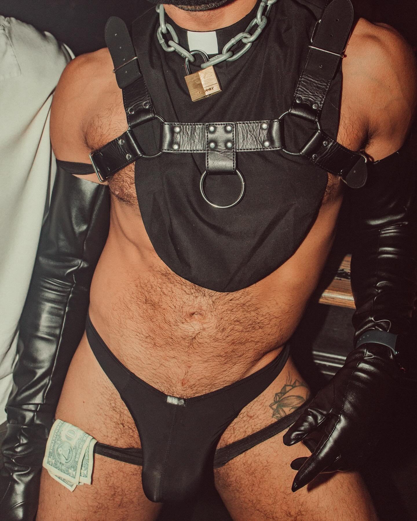 NSFW RESURRECTION EVENT PHOTOS ARE LIVE! LINK IN BIO
📸: @maximoxtravaganza 

https://www.nsfwny.com/photos/nsfw-ressurection-41224