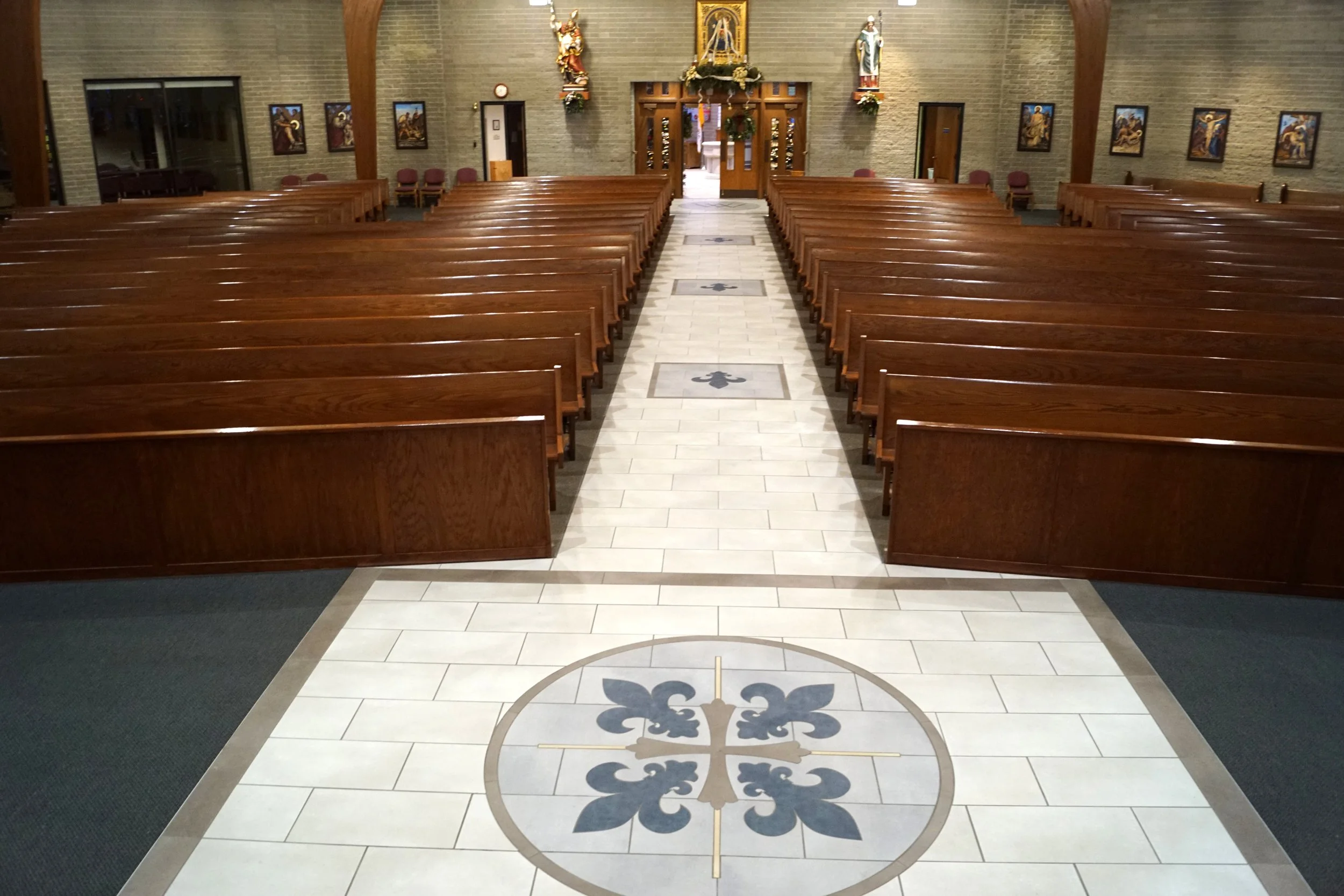 Fleur-de-lis tiling in main sanctuary