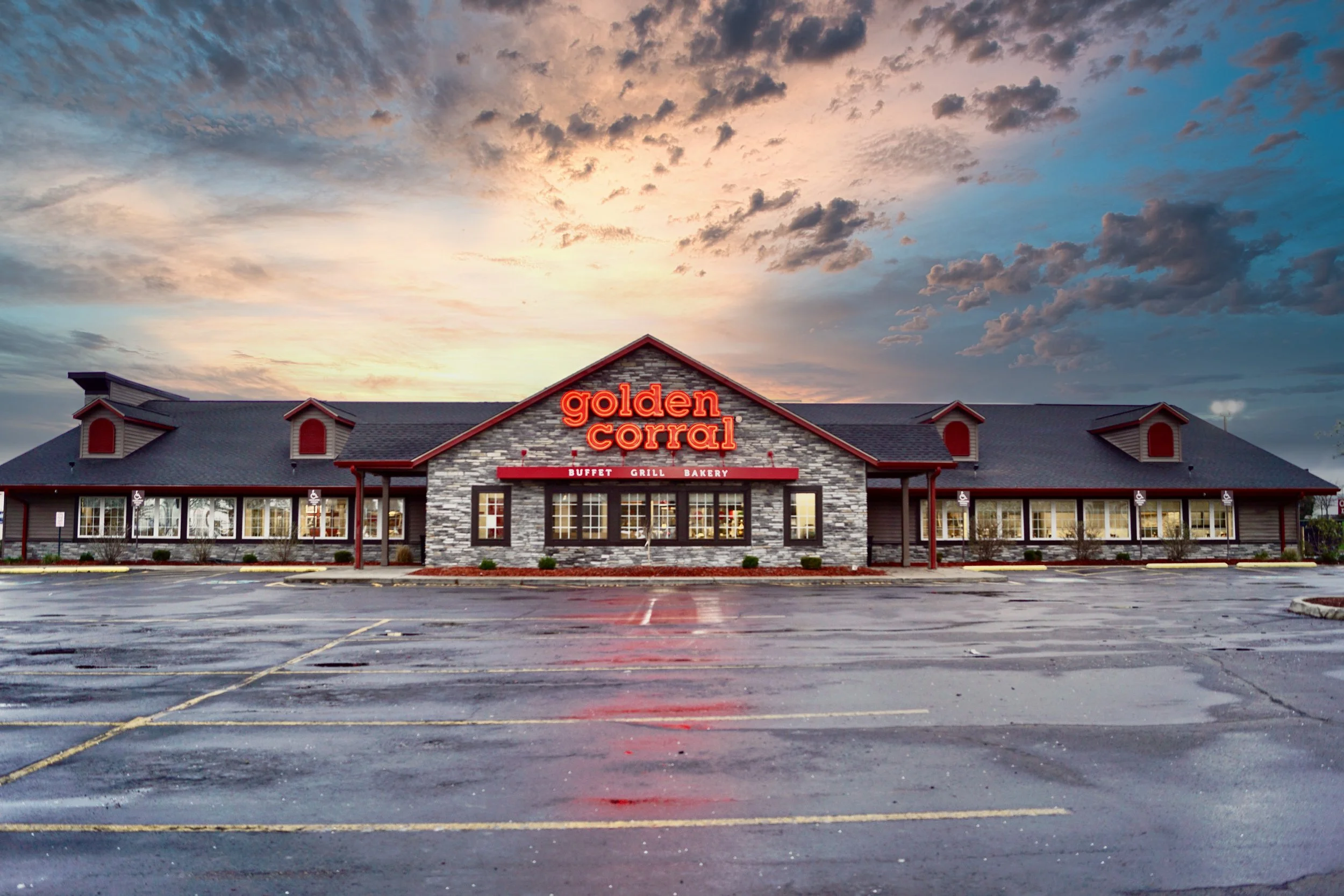 Golden Corral - Dayton OH Exterior