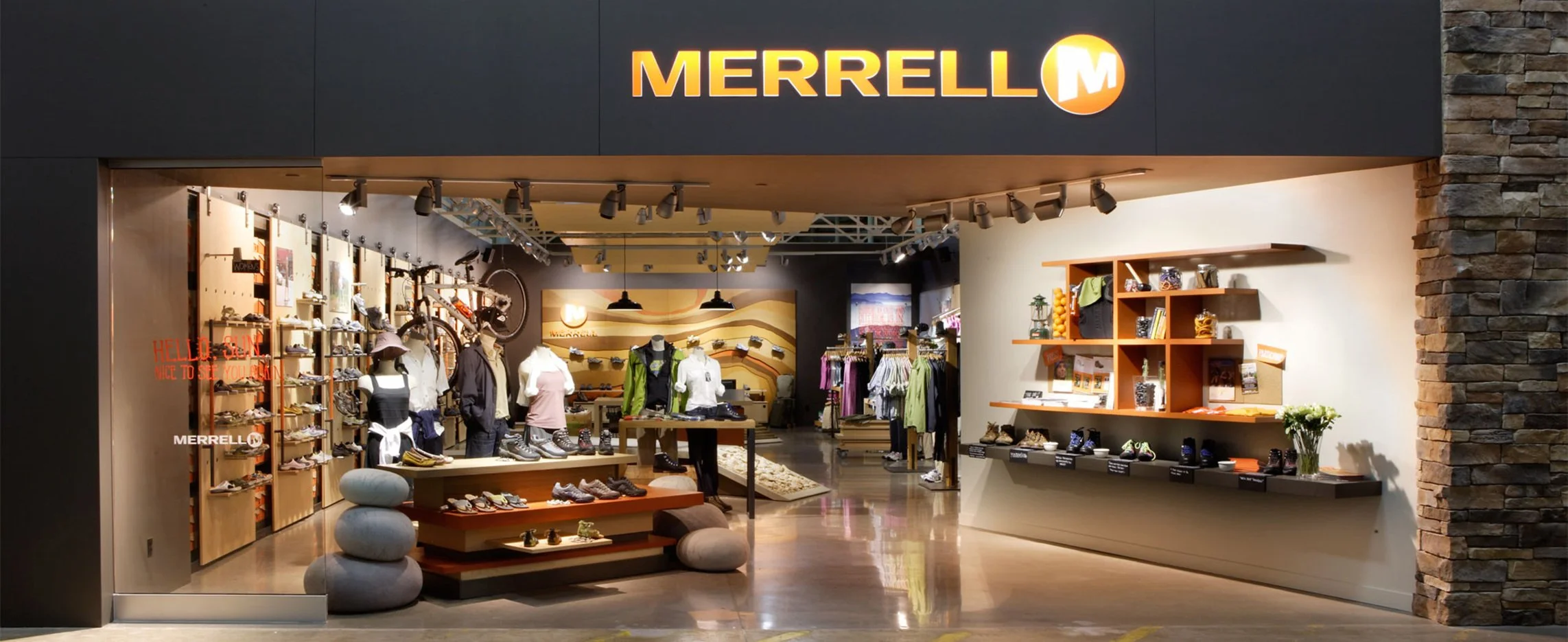 Merrell - Mall Storefront