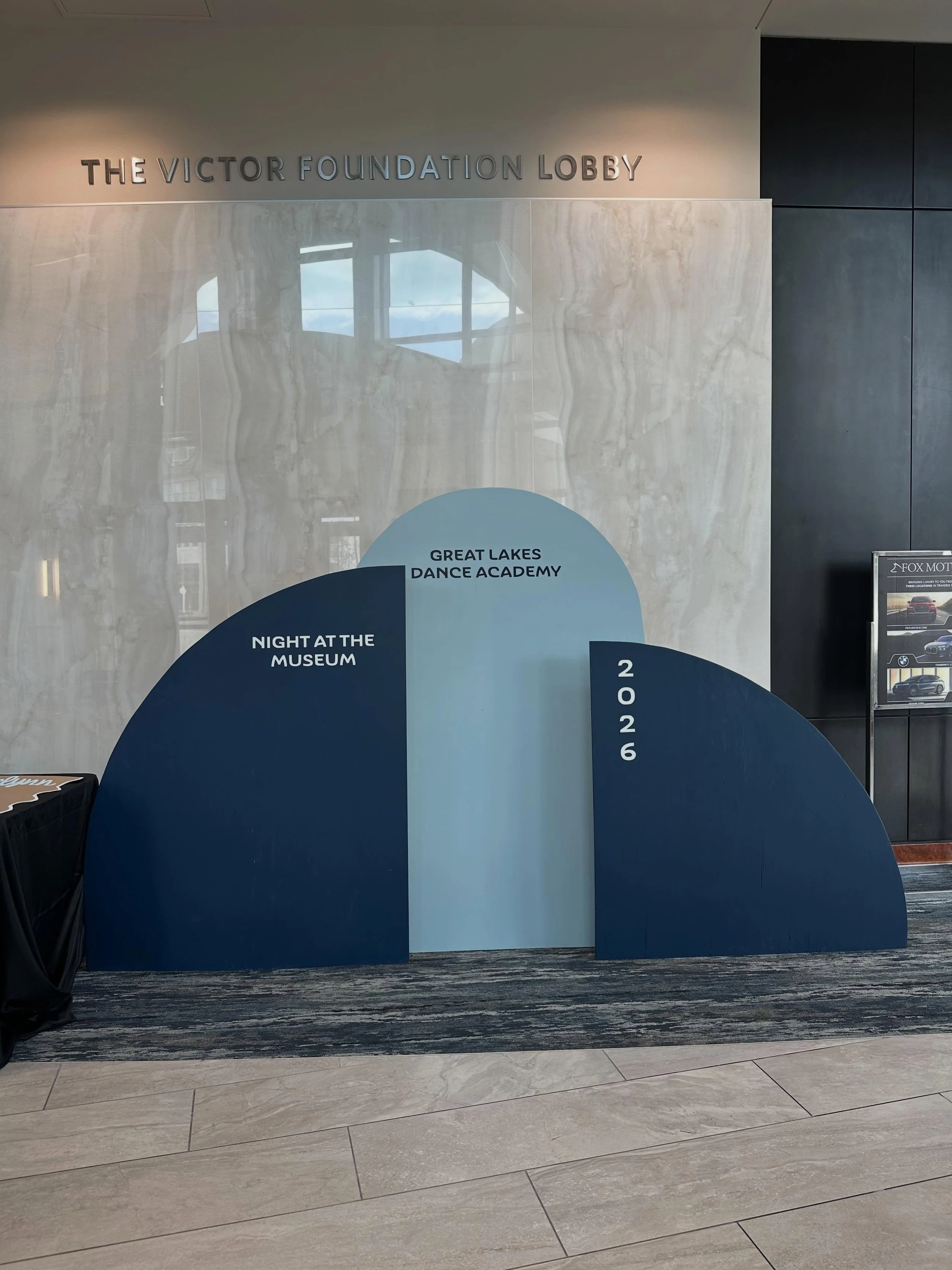 A classic backdrop setup and senior banners for GLDA&rsquo;s A Night at the Museum recital 👯&zwj;♀️

We loved sponsoring this show! Congratulations to everyone on a wonderful job! 🎉