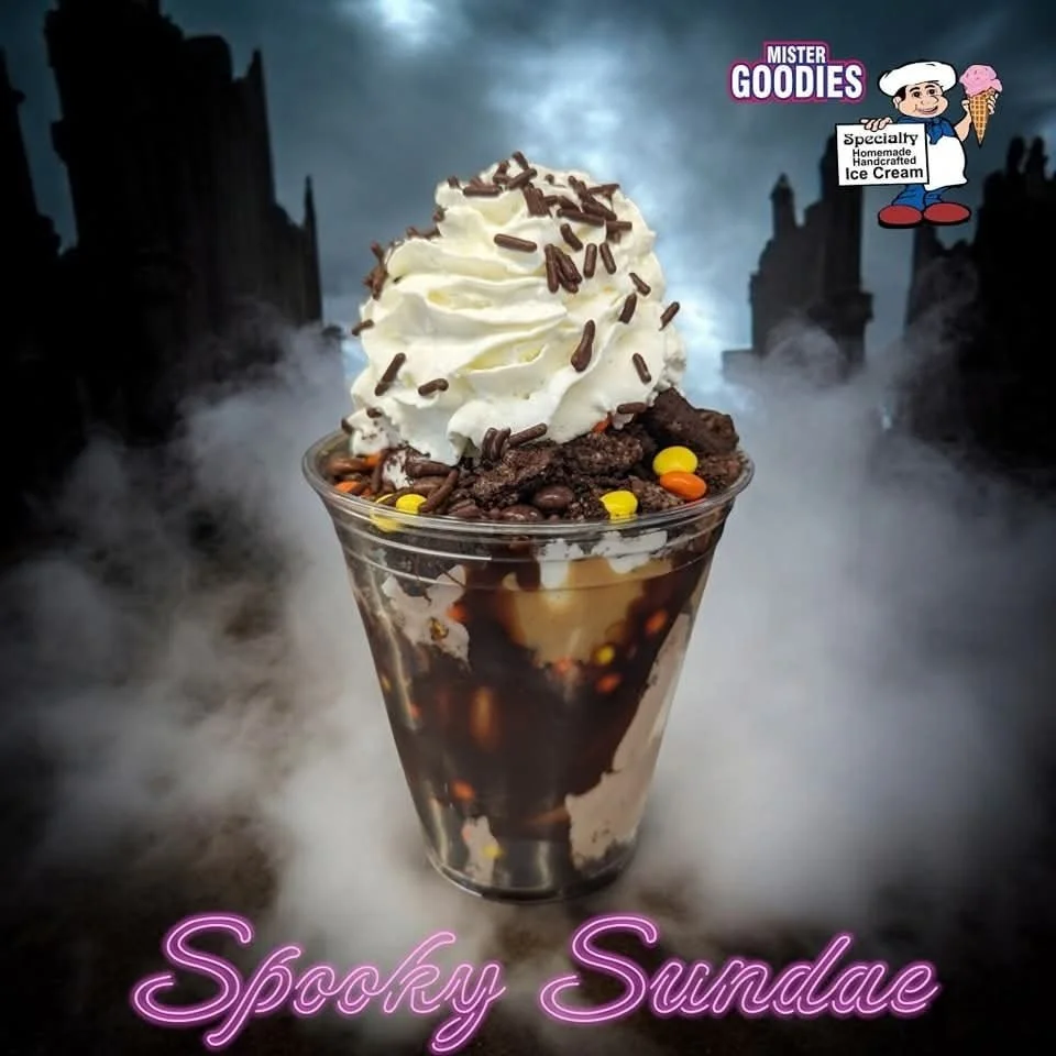SPOOKY SUNDAE 👻 🎃 is our Halloween inspired Creation of the Week! Swirl ice cream layered with peanut butter, Oreos and Reese's Pieces. Available through 10/31. Our LAST DAY of the 2025 SEASON is November 2nd! 
#mistergoodies #lynchburgva #lynchbur