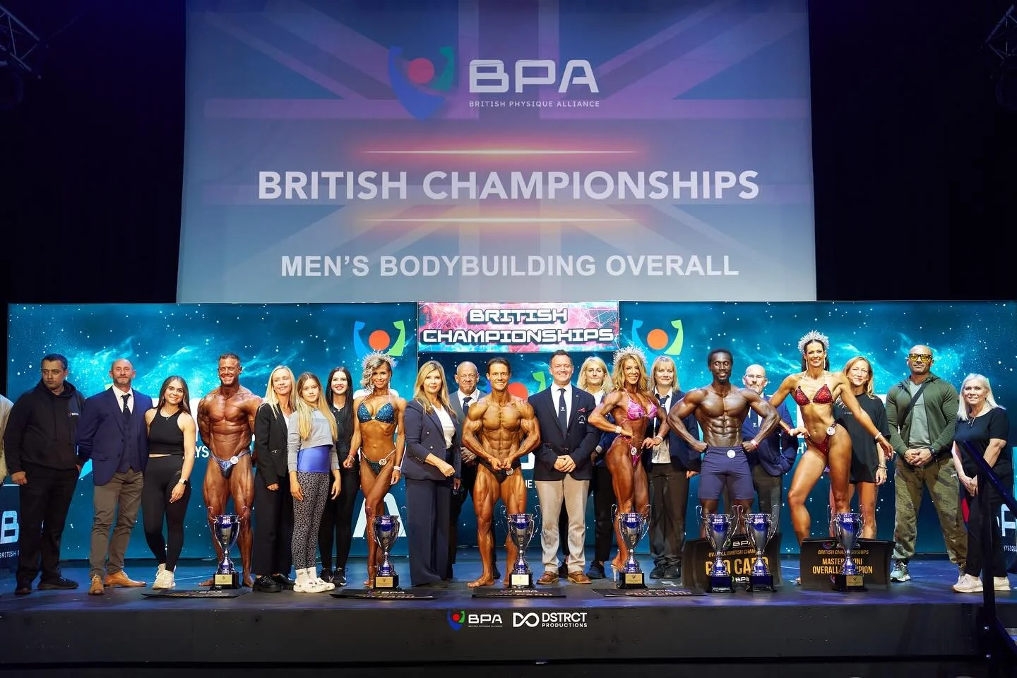 The overall champions, officials and sponsors! 

Congratulations to every competitor!

Thank you to all officials, sponsor and supporters!

Next season we have 3 new shows!

For now safe trip home! More footage will follow!

@dstrct.josh 
@fletcherfm