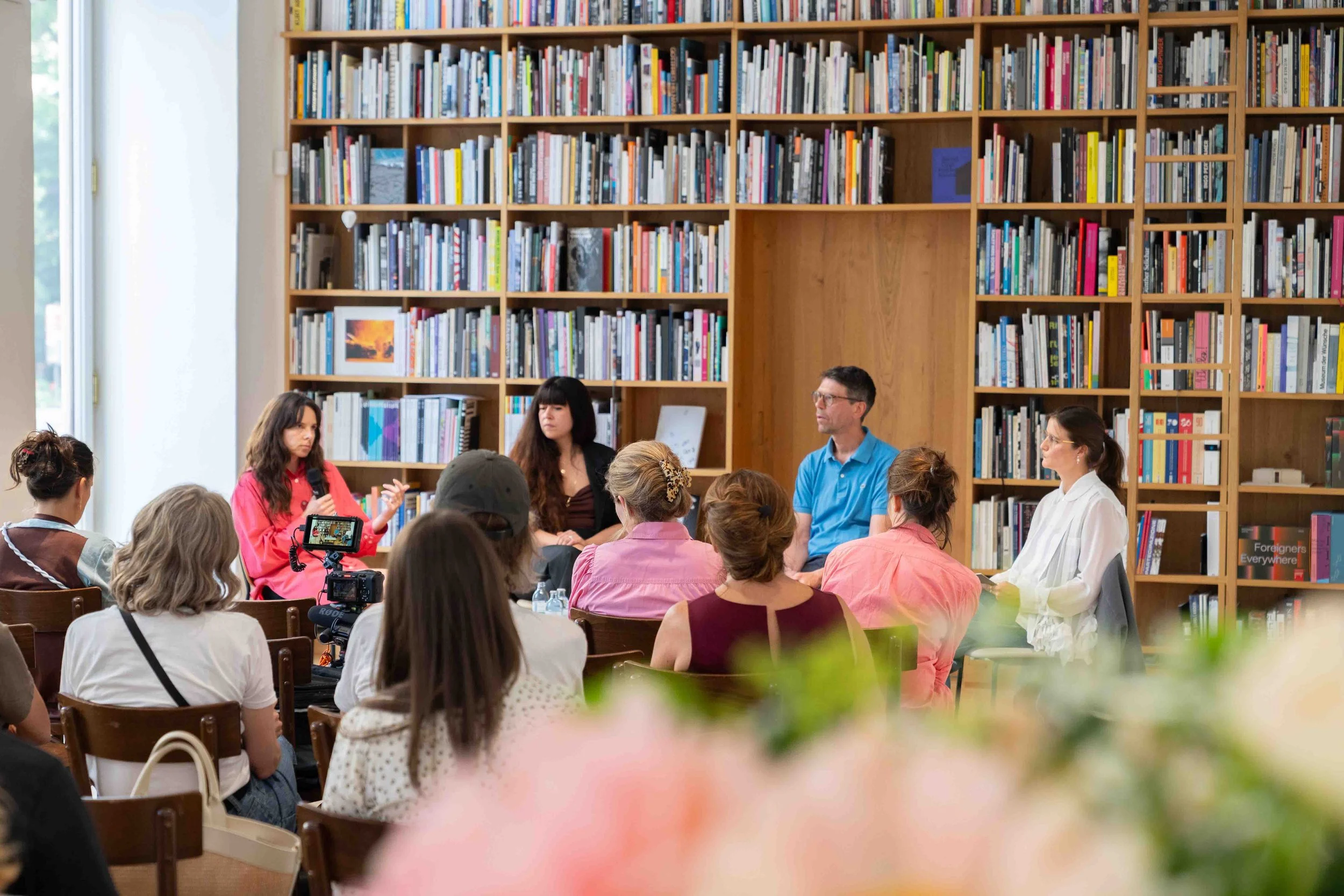 Lebt und arbeitet in Wien Talks: Curating Lebt und arbeitet in Wien