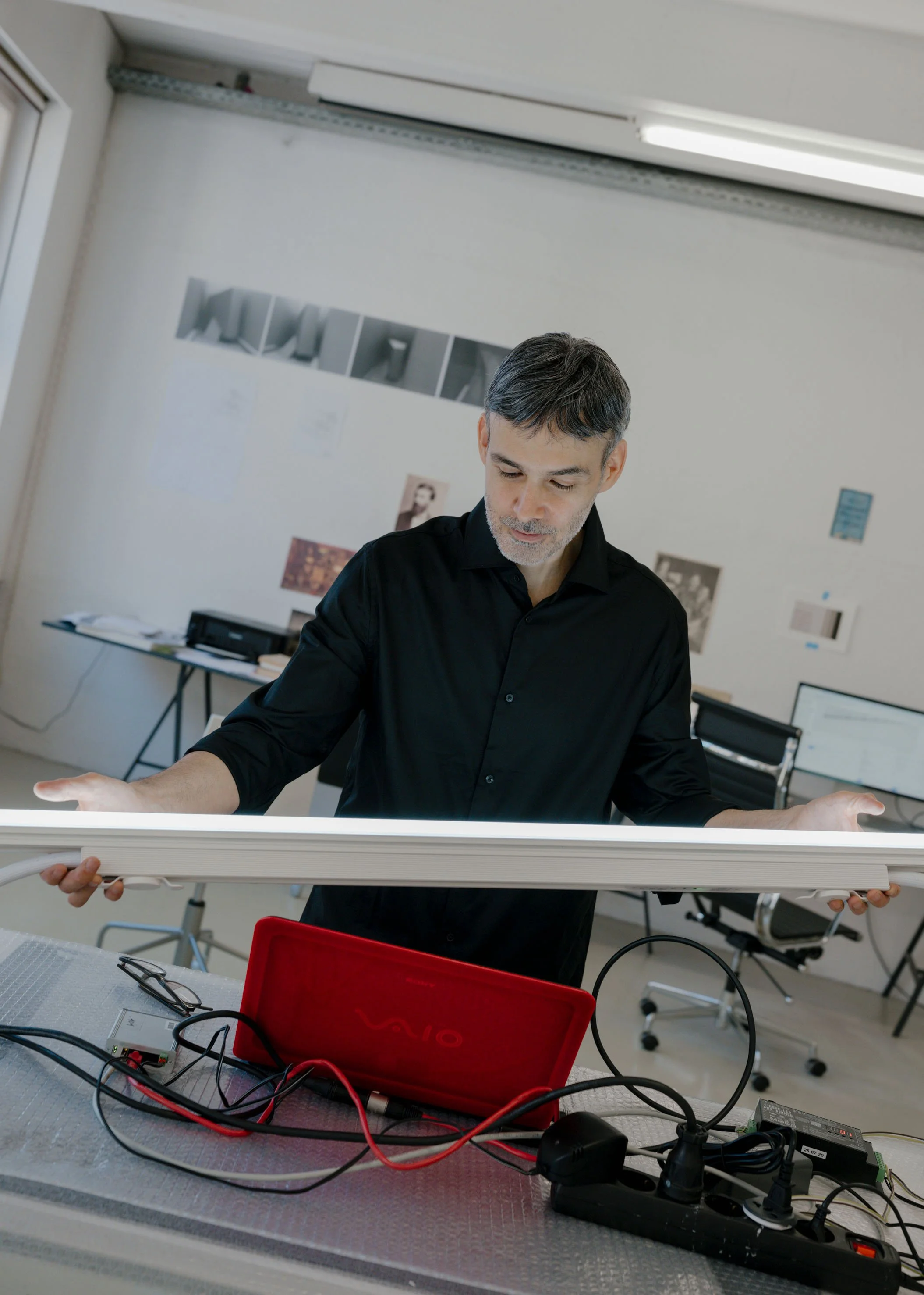  Studio Portrait Andrés Ramírez Gaviria. Photo: Lea Sonderegger 