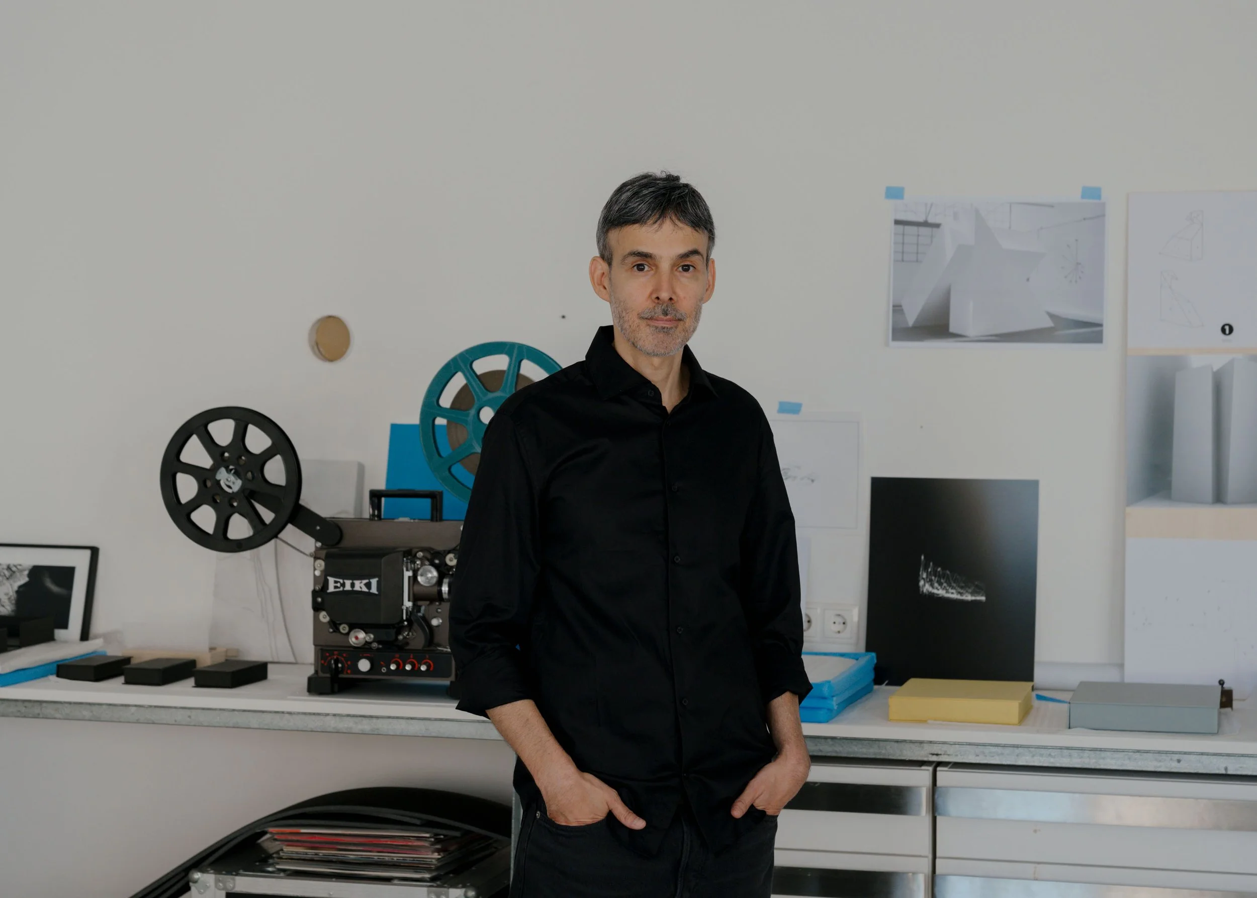 Studio Portrait Andrés Ramírez Gaviria. Photo: Lea Sonderegger 