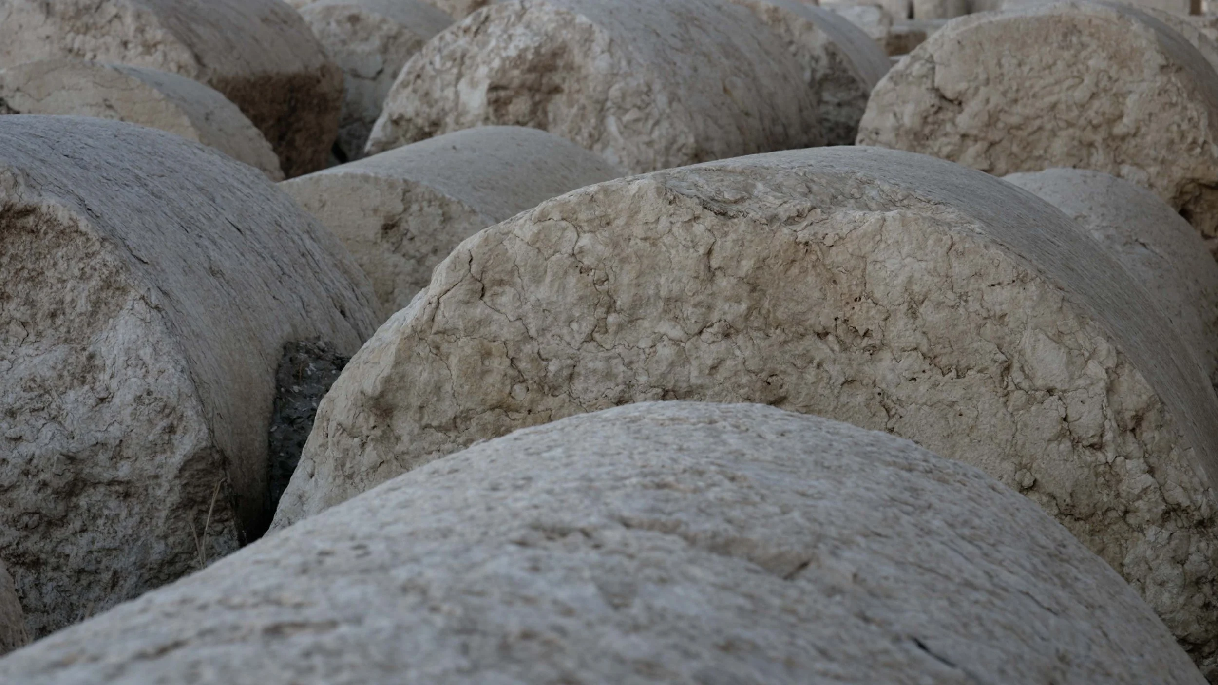  Huda Takriti, film still of  once about a time they thought the end would come from above,  2026. Courtesy of the artist and the Han Nefkens Foundation 